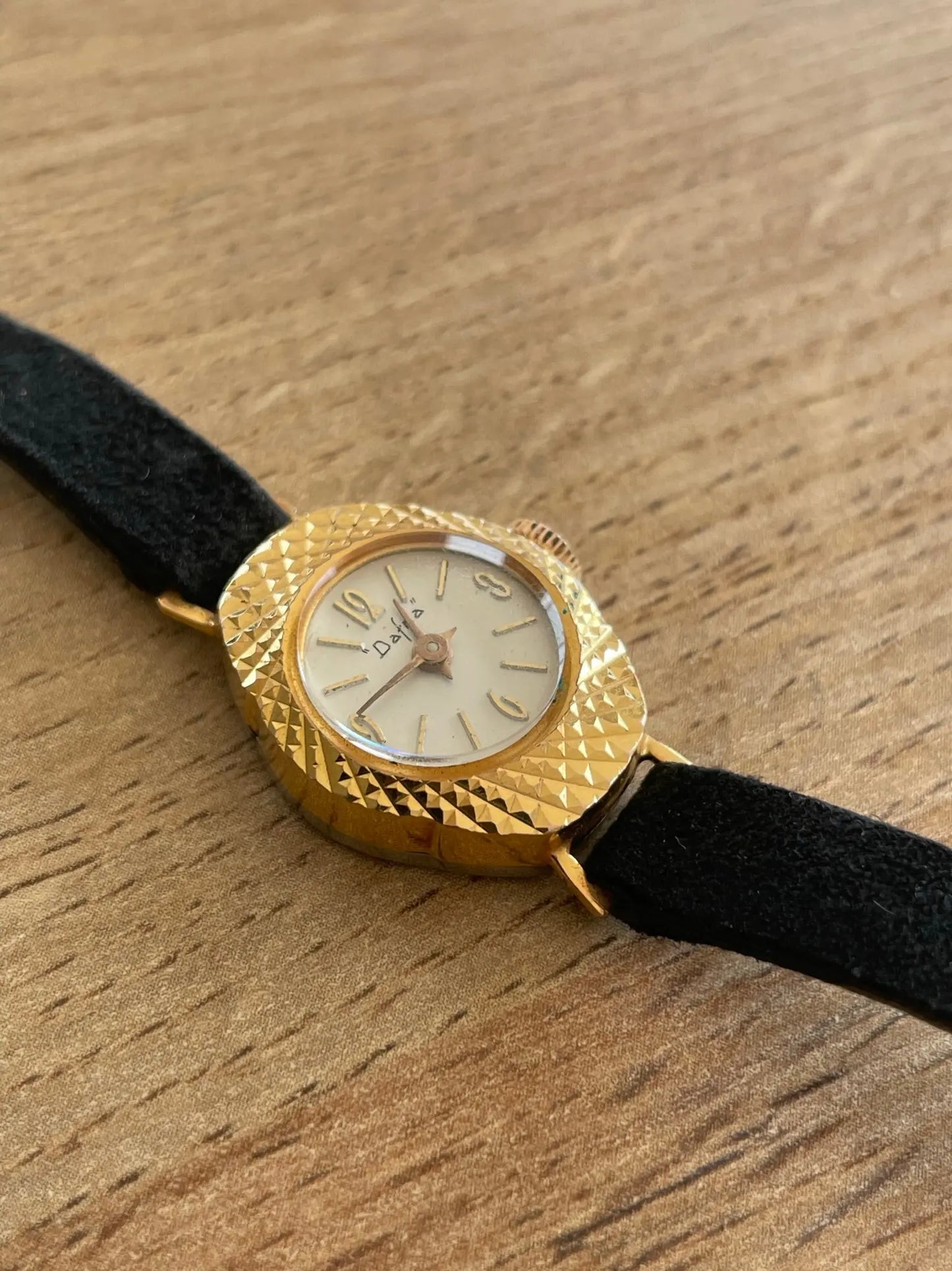 DAFNA Montre bracelet - DropAndWatch