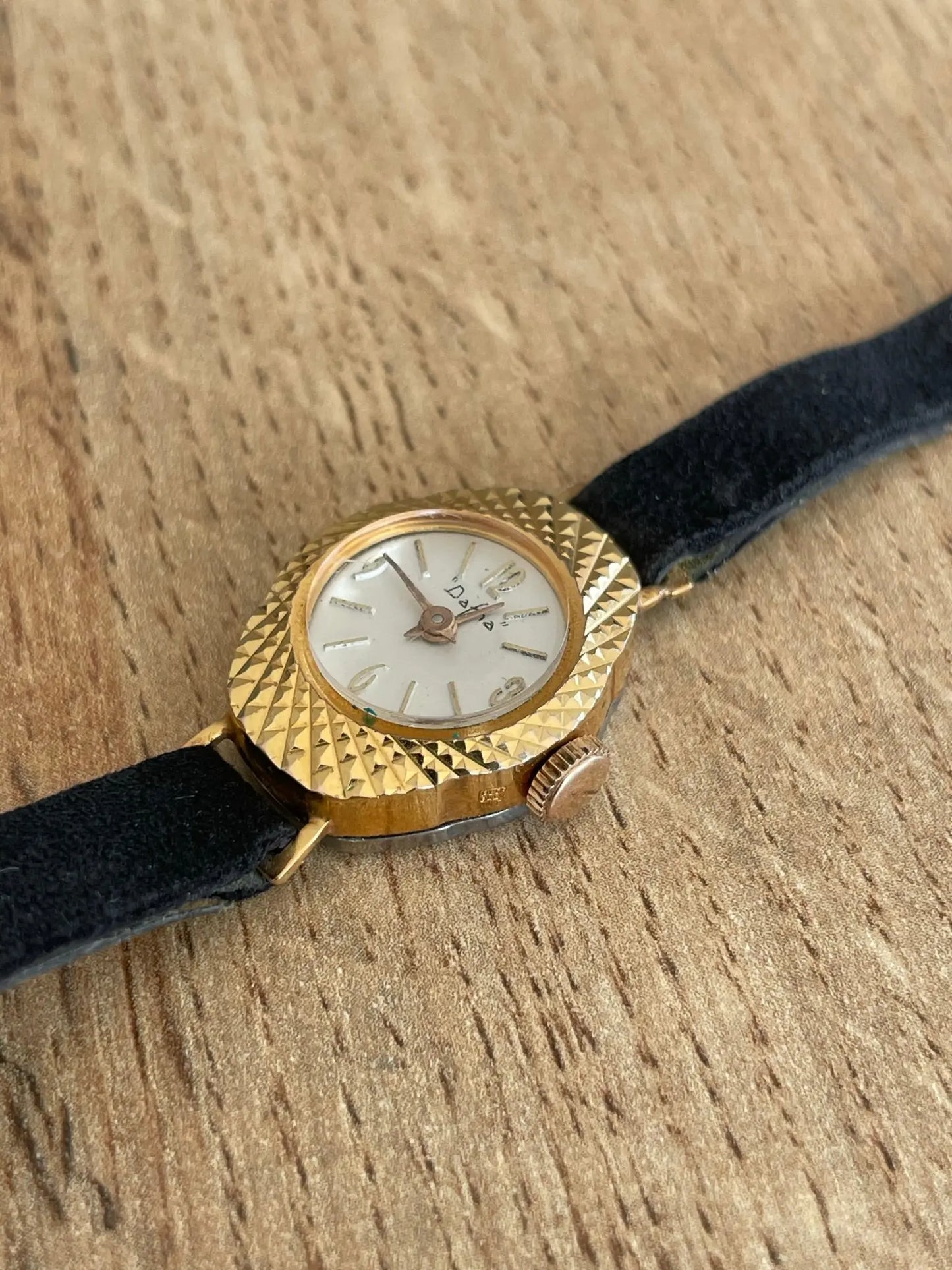 DAFNA Montre bracelet - DropAndWatch