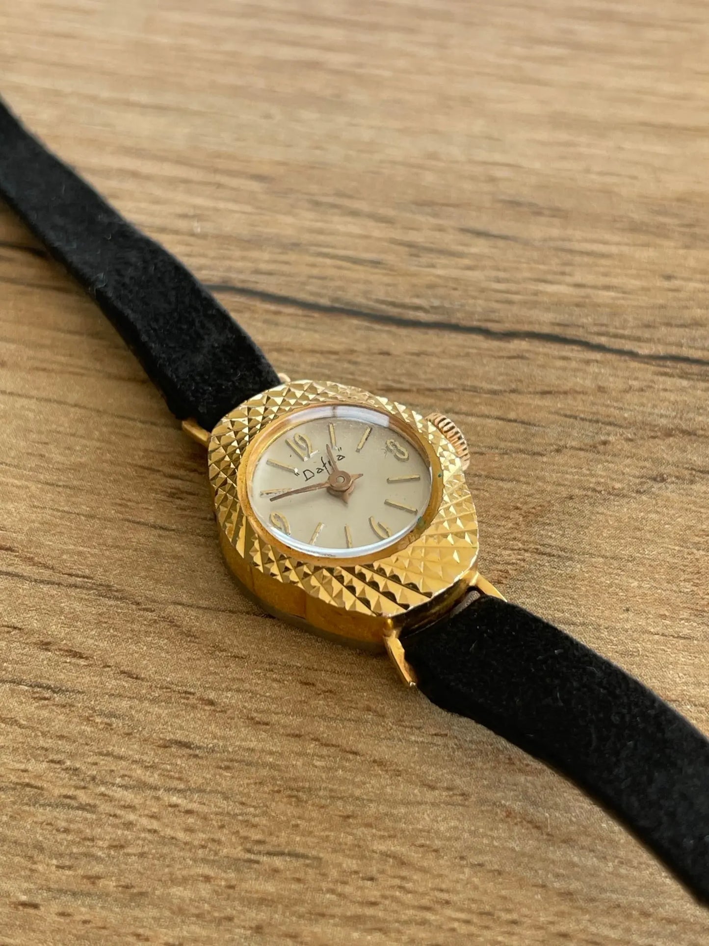 DAFNA Montre bracelet - DropAndWatch