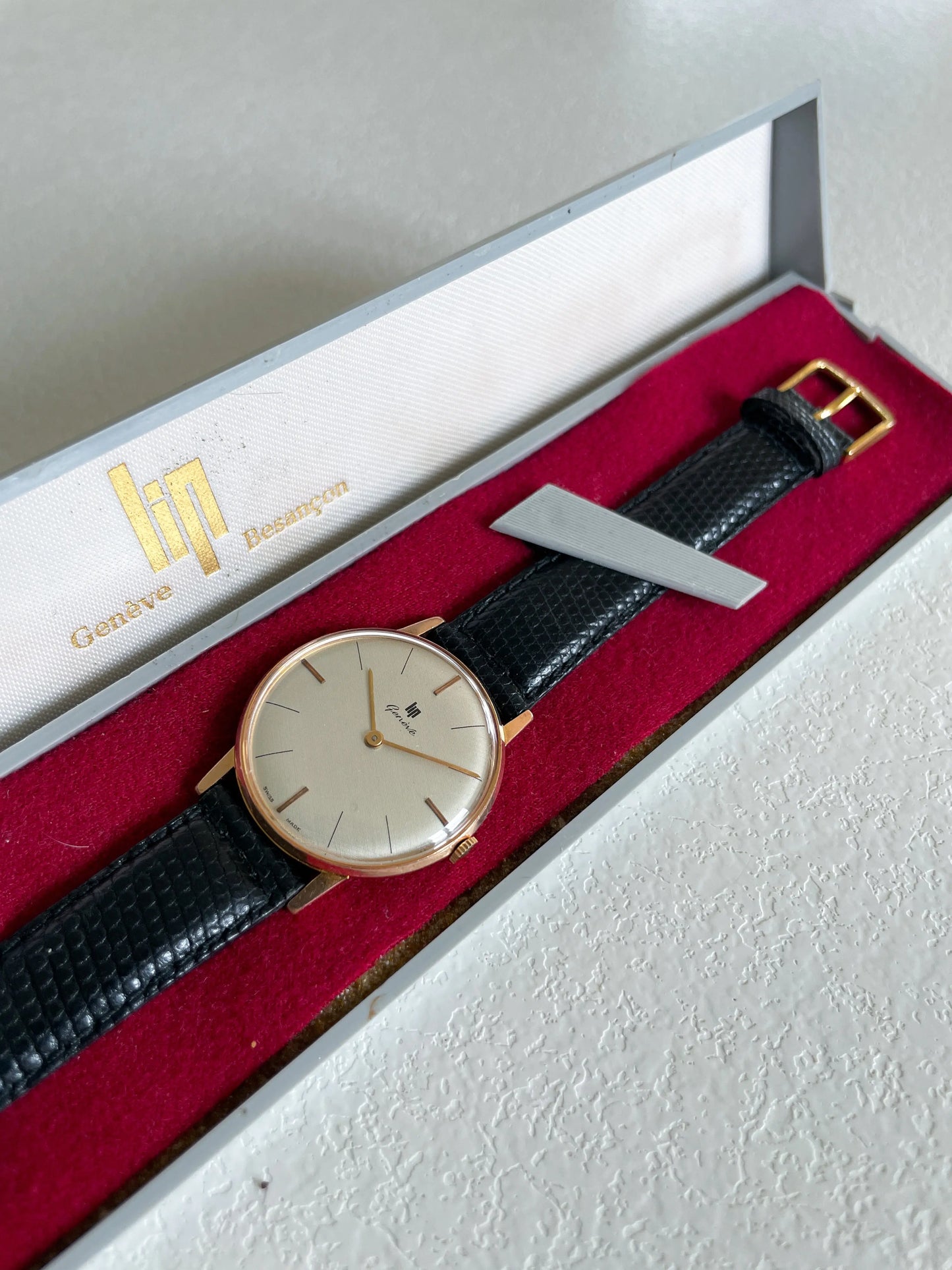 LIP Genève Extra Plate + Ecrin d'origine - DropAndWatch