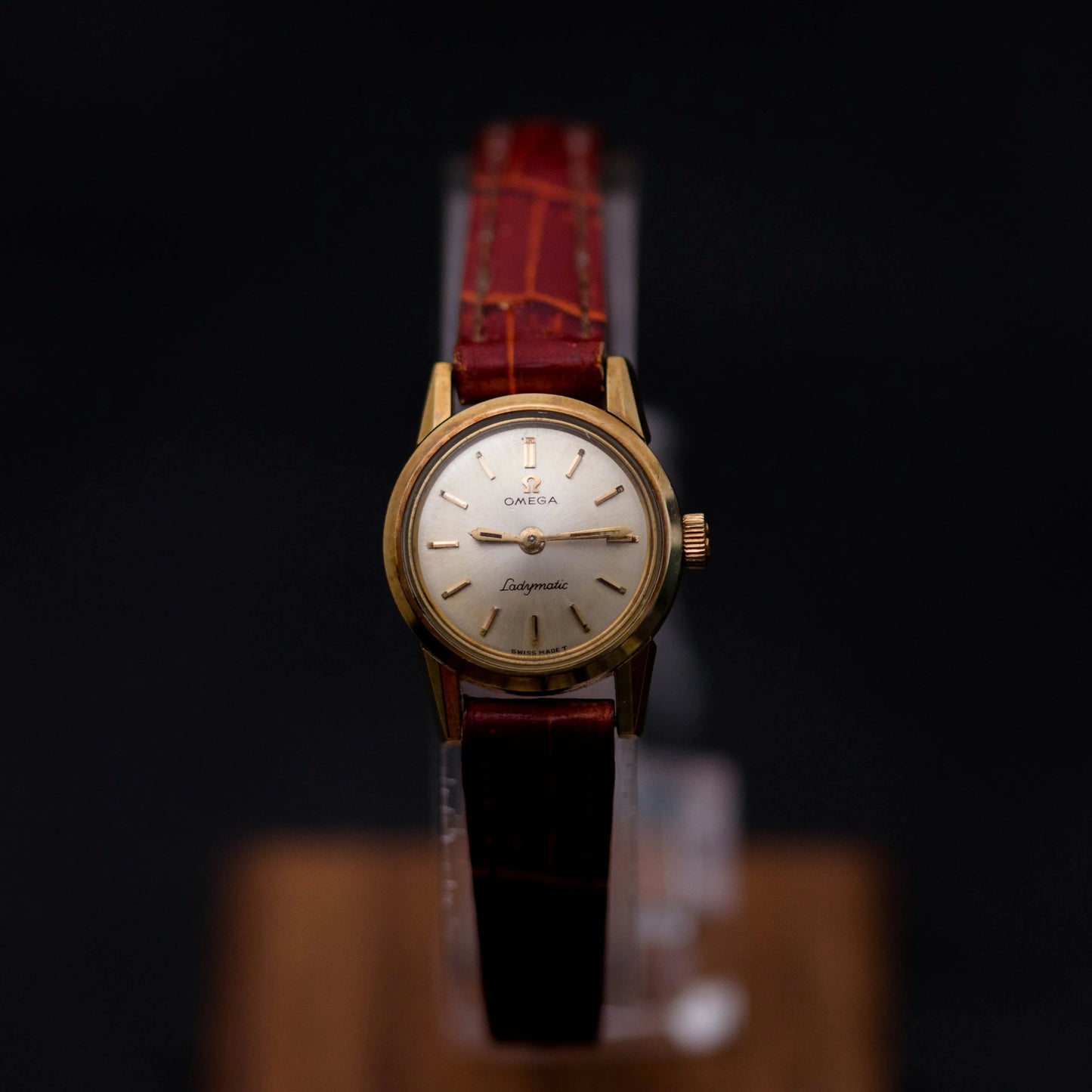 OMEGA Ladymatic Automatique ref. 555.001 OMEGA