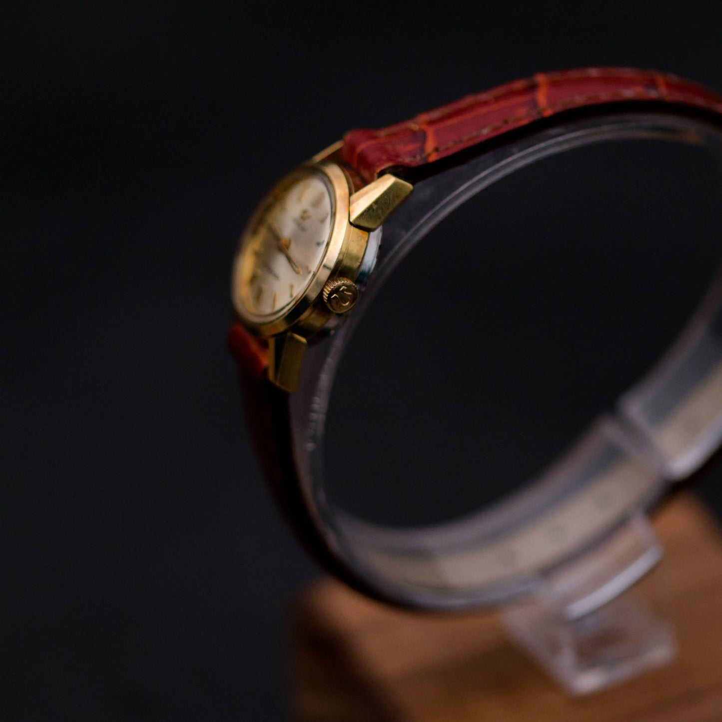 OMEGA Ladymatic Automatique ref. 555.001 OMEGA