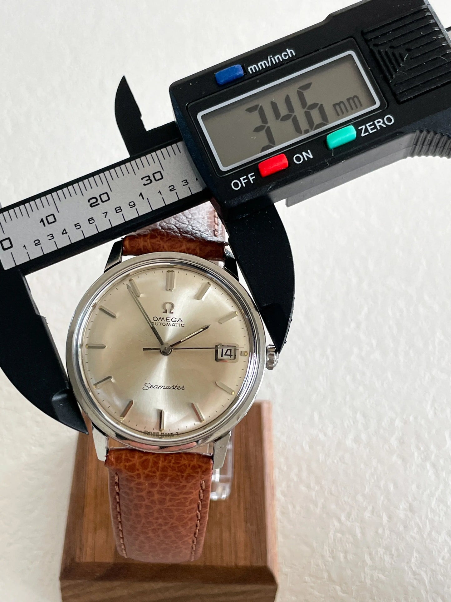 Omega Automatic Seamaster ref 166.002 - DropAndWatch