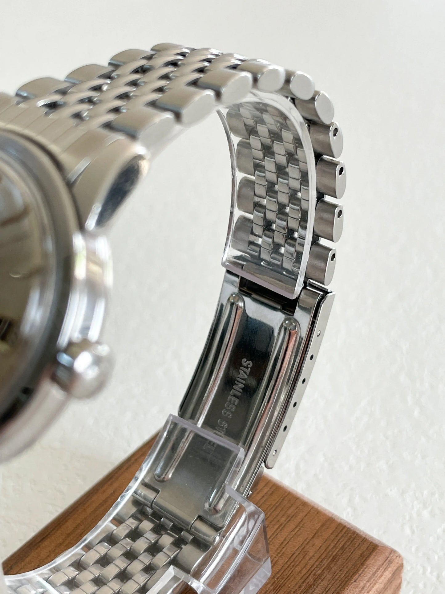 Omega Seamaster Calendar Automatic 2846-5SC 2848 - DropAndWatch