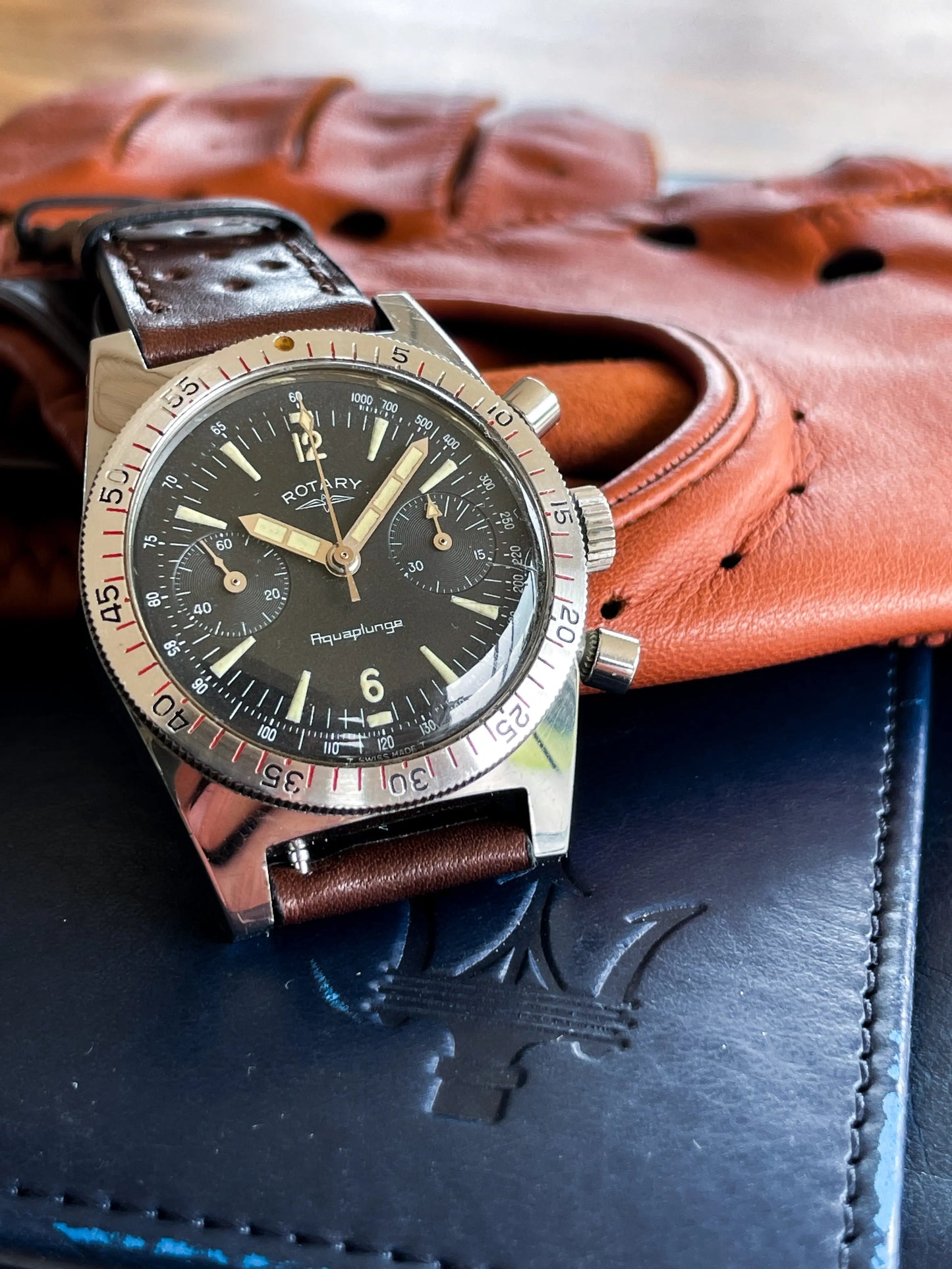 ROTARY Aquaplunge All Black Chronos 10-20 ATM - DropAndWatch