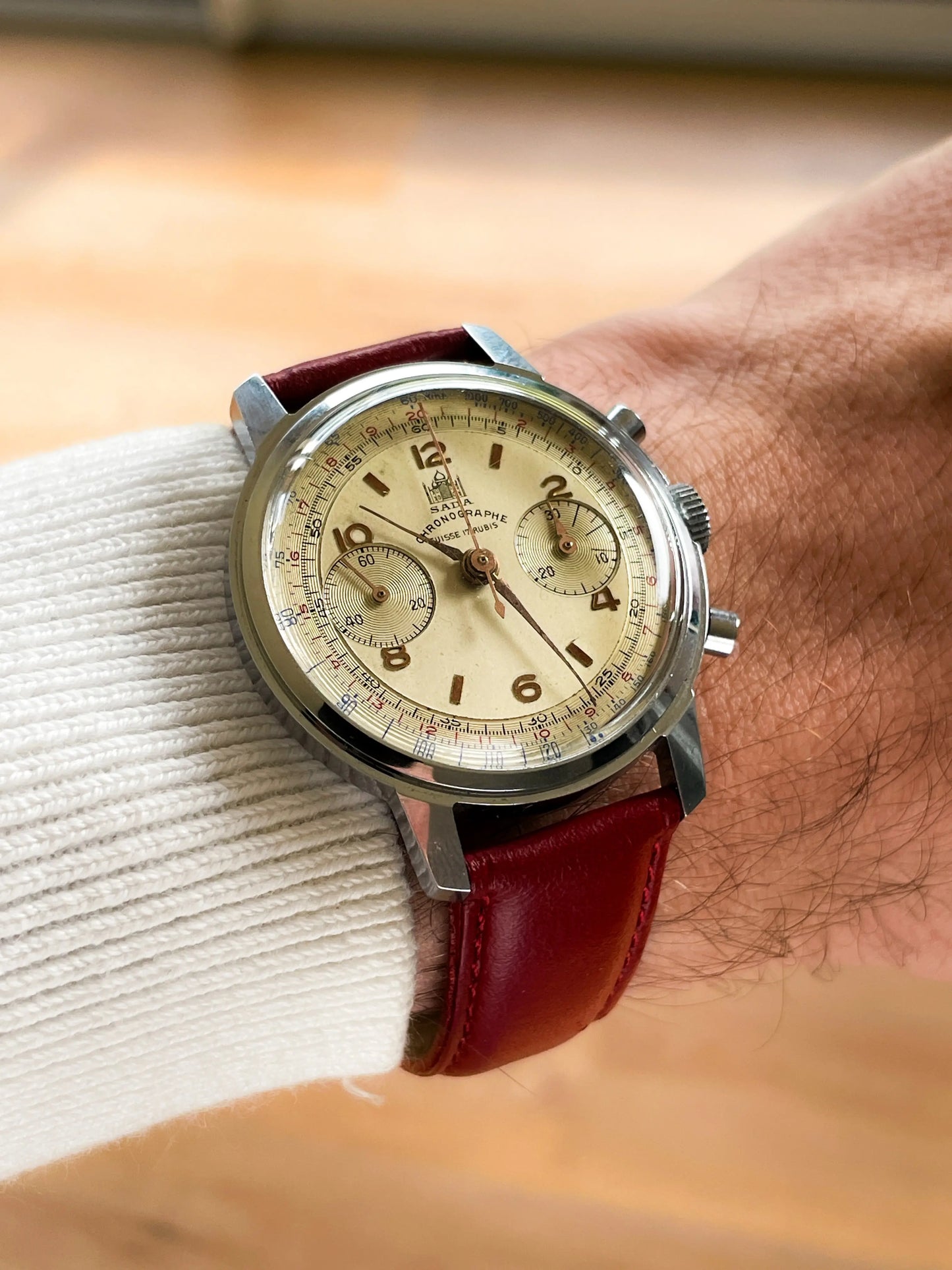 SADA Chronographe Suisse - DropAndWatch