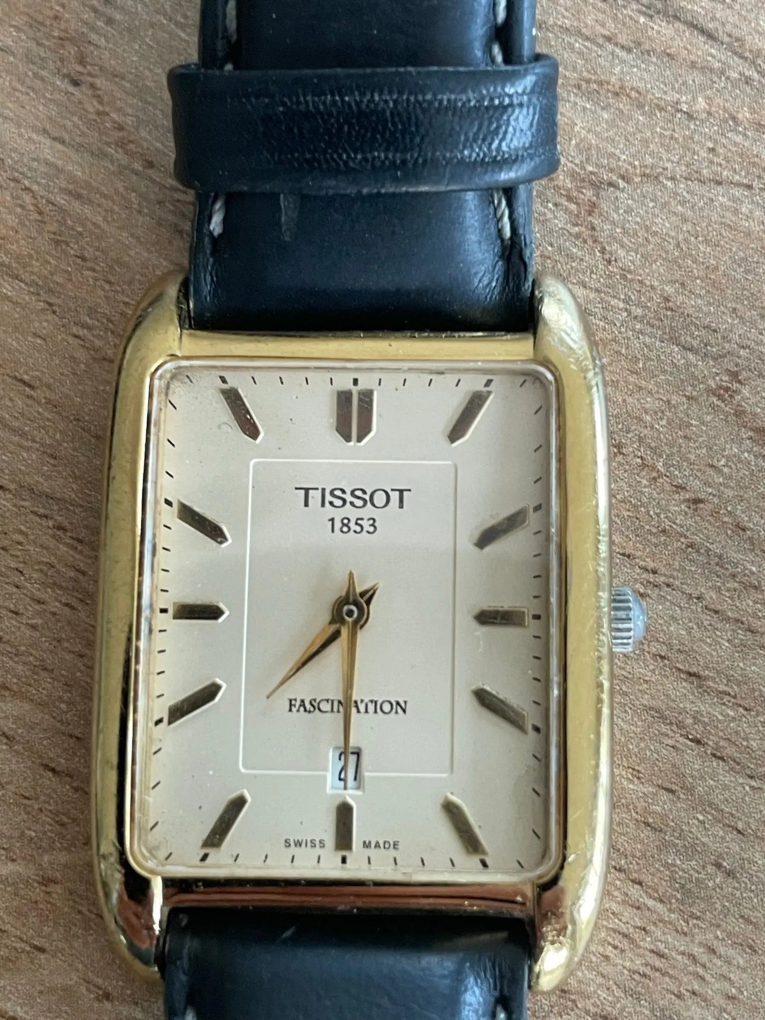 TISSOT Fascination 1853 - Tissot vintage mechanical - DropAndWatch