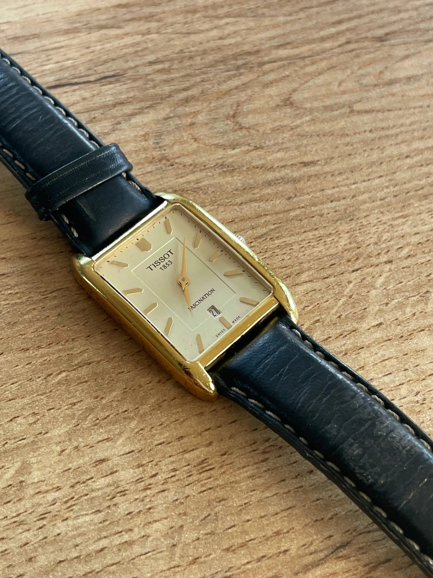 TISSOT Fascination 1853 - DropAndWatch