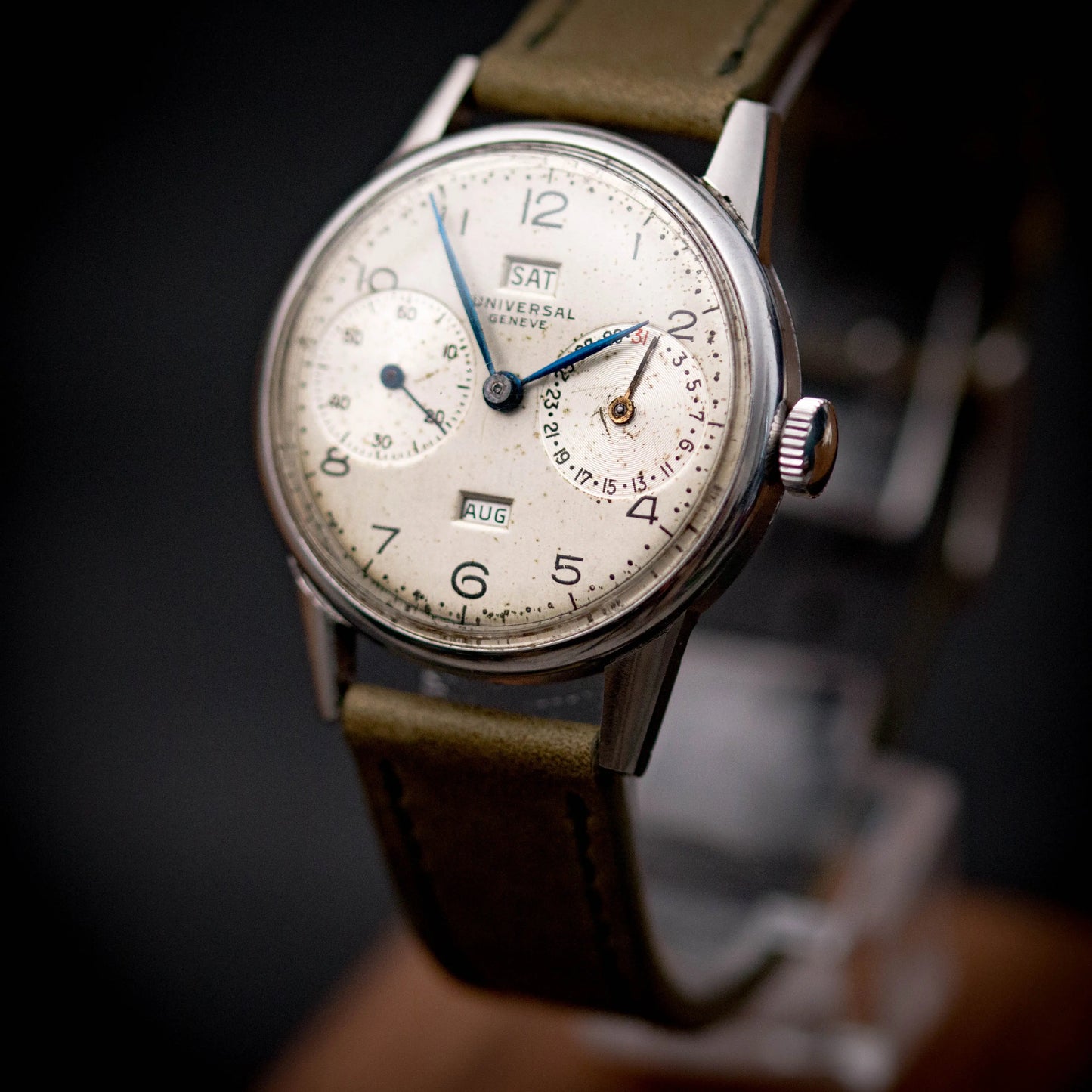 UNIVERSAL GENEVE Triple Date ref. 21301 Universal Genève