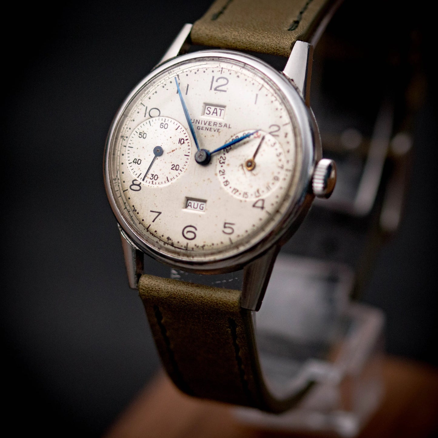 UNIVERSAL GENEVE Triple Date ref. 21301 Universal Genève