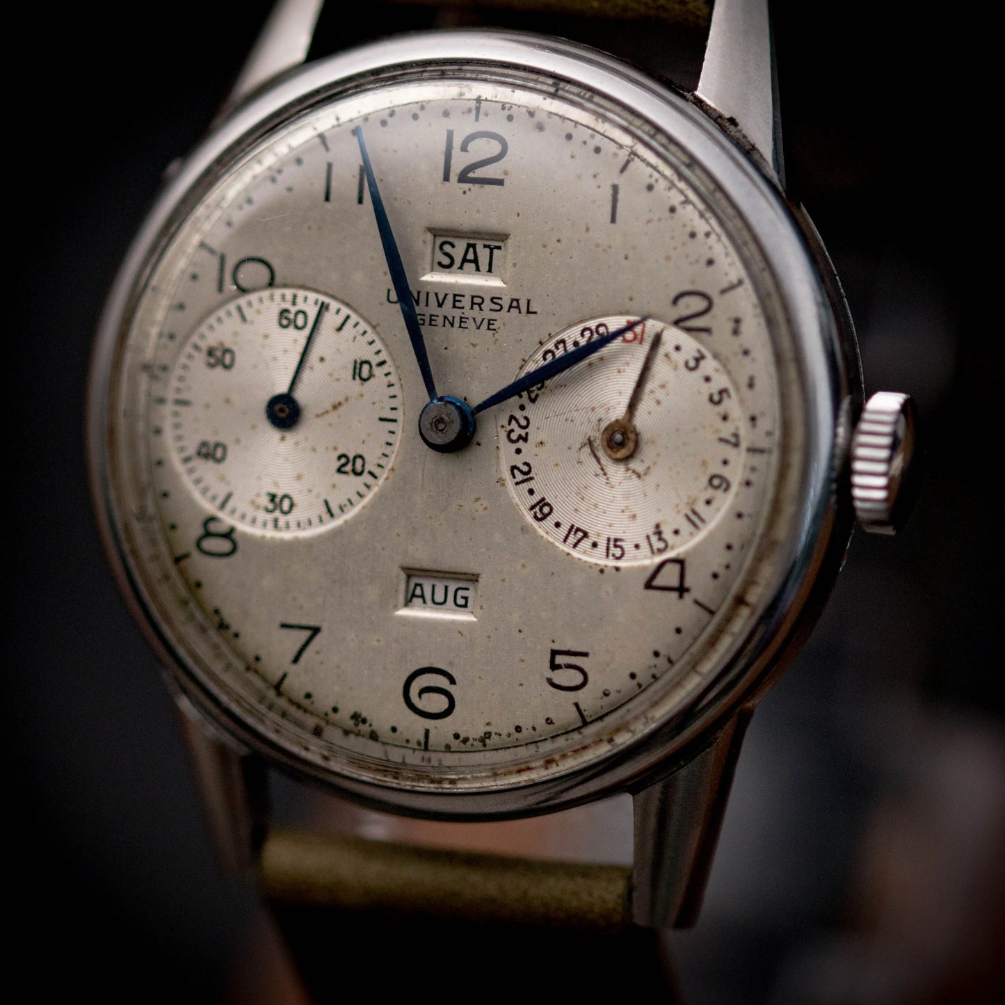 UNIVERSAL GENEVE Triple Date ref. 21301 Universal Genève