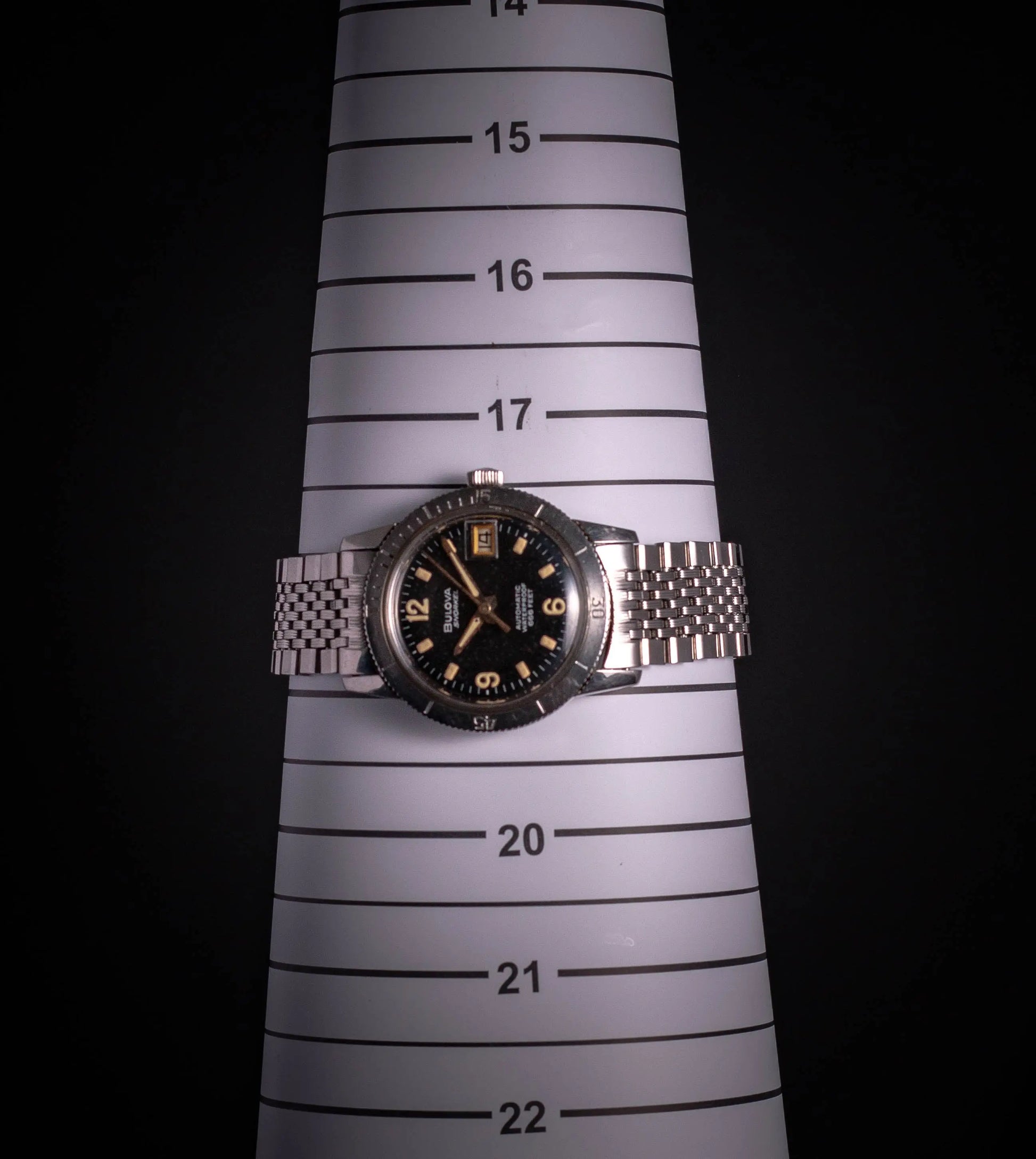 BULOVA Snorkel 666 Feet vintage BULOVA