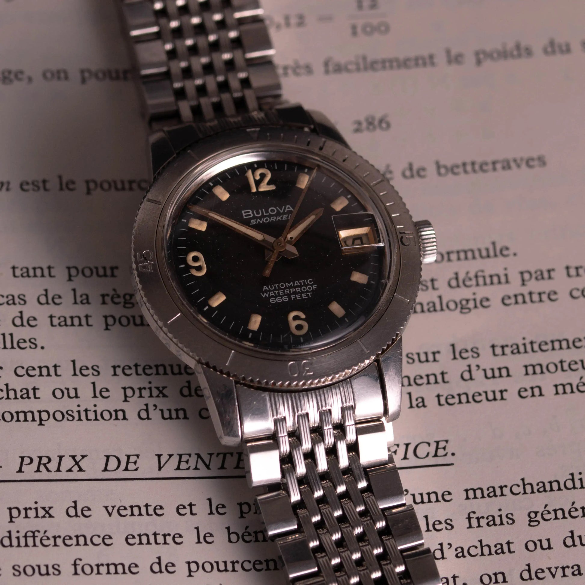 BULOVA Snorkel 666 Feet vintage BULOVA