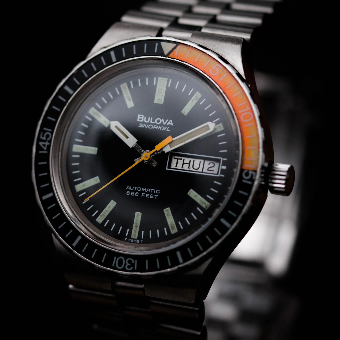 BULOVA Snorkel Automatic 666 Feet 7202-4 + Boîte BULOVA