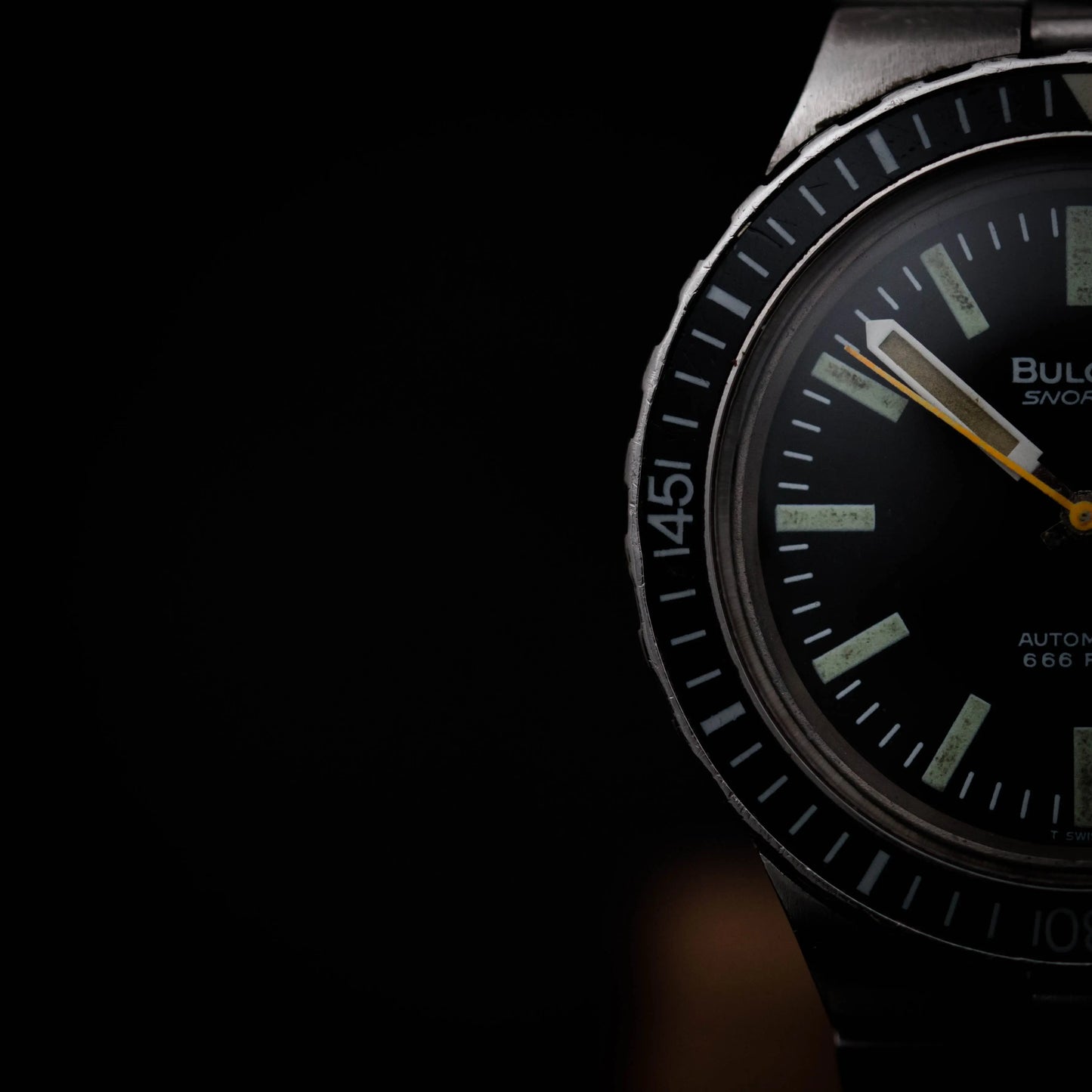 BULOVA Snorkel Automatic 666 Feet 7202-4 + Boîte BULOVA