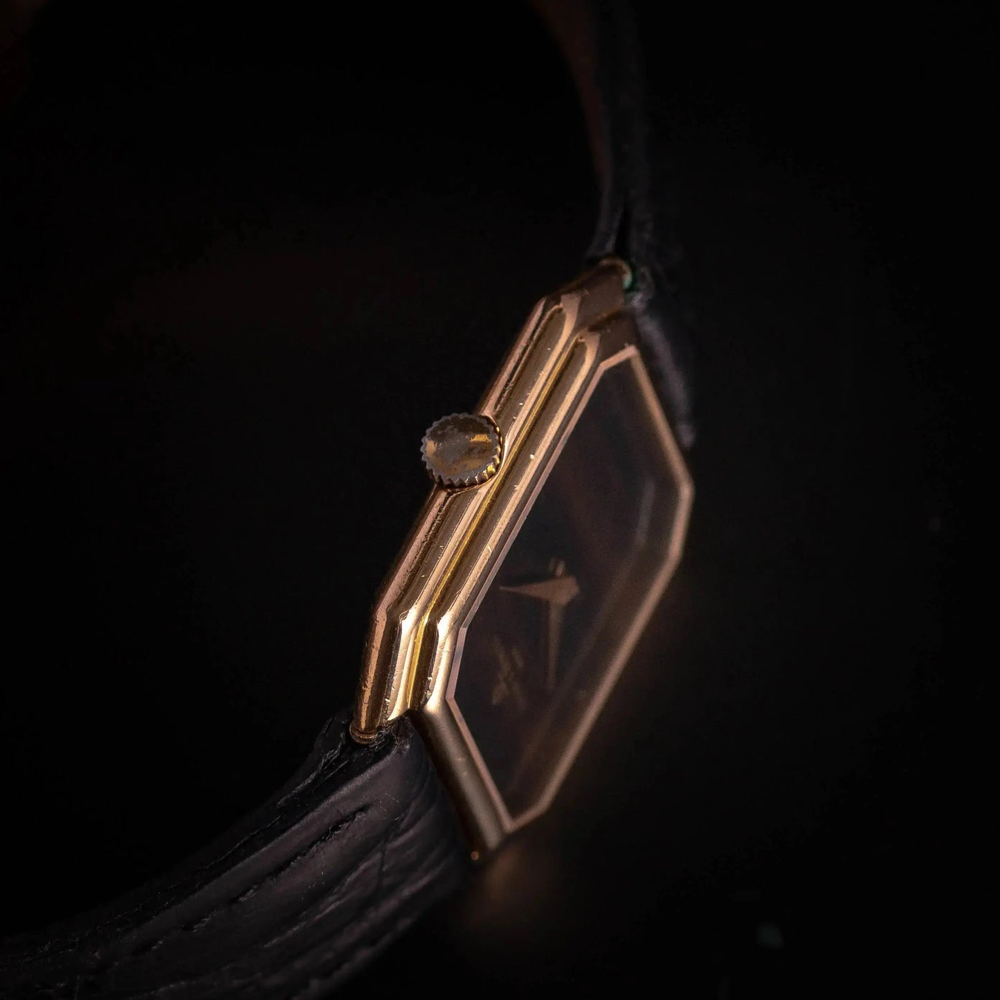 Baume Et Mercier Oeil De Tigre Or - ref. 38360 BAUME ET MERCIER