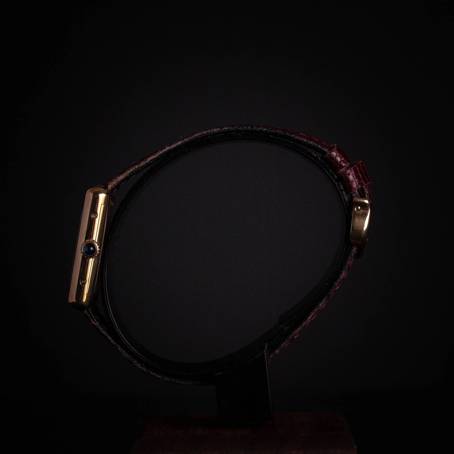 CARTIER Tank Burgundy Vintage - DropAndWatch