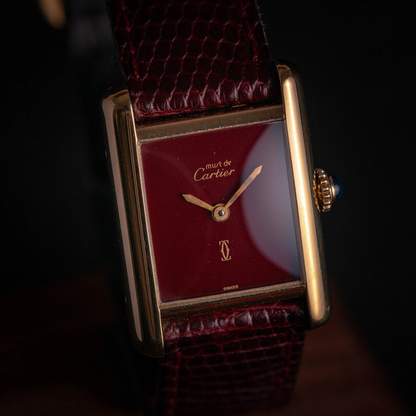 CARTIER Tank Burgundy Vintage - DropAndWatch