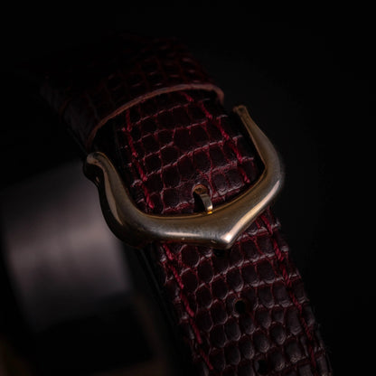 CARTIER Tank Burgundy Vintage - DropAndWatch