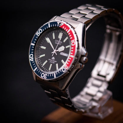 CITIZEN Promaster 200M Day Date - Pepsi Diver ref.5502 CITIZEN