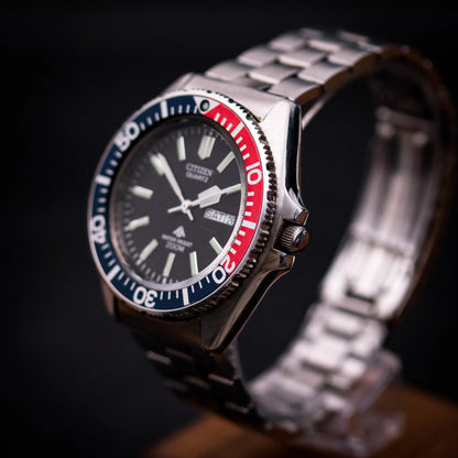 CITIZEN Promaster 200M Day Date - Pepsi Diver ref.5502 CITIZEN