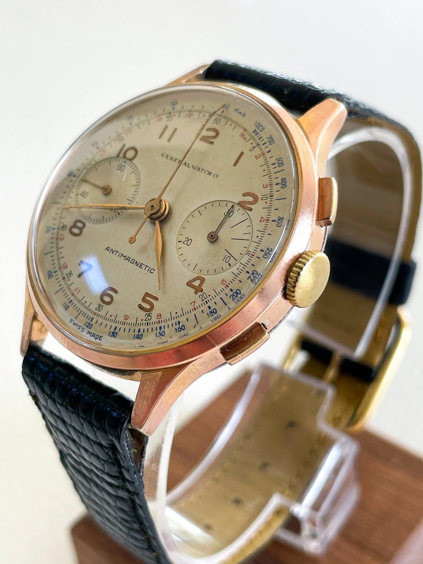 Chronographe General Watch Co Swiss Made - DropAndWatch