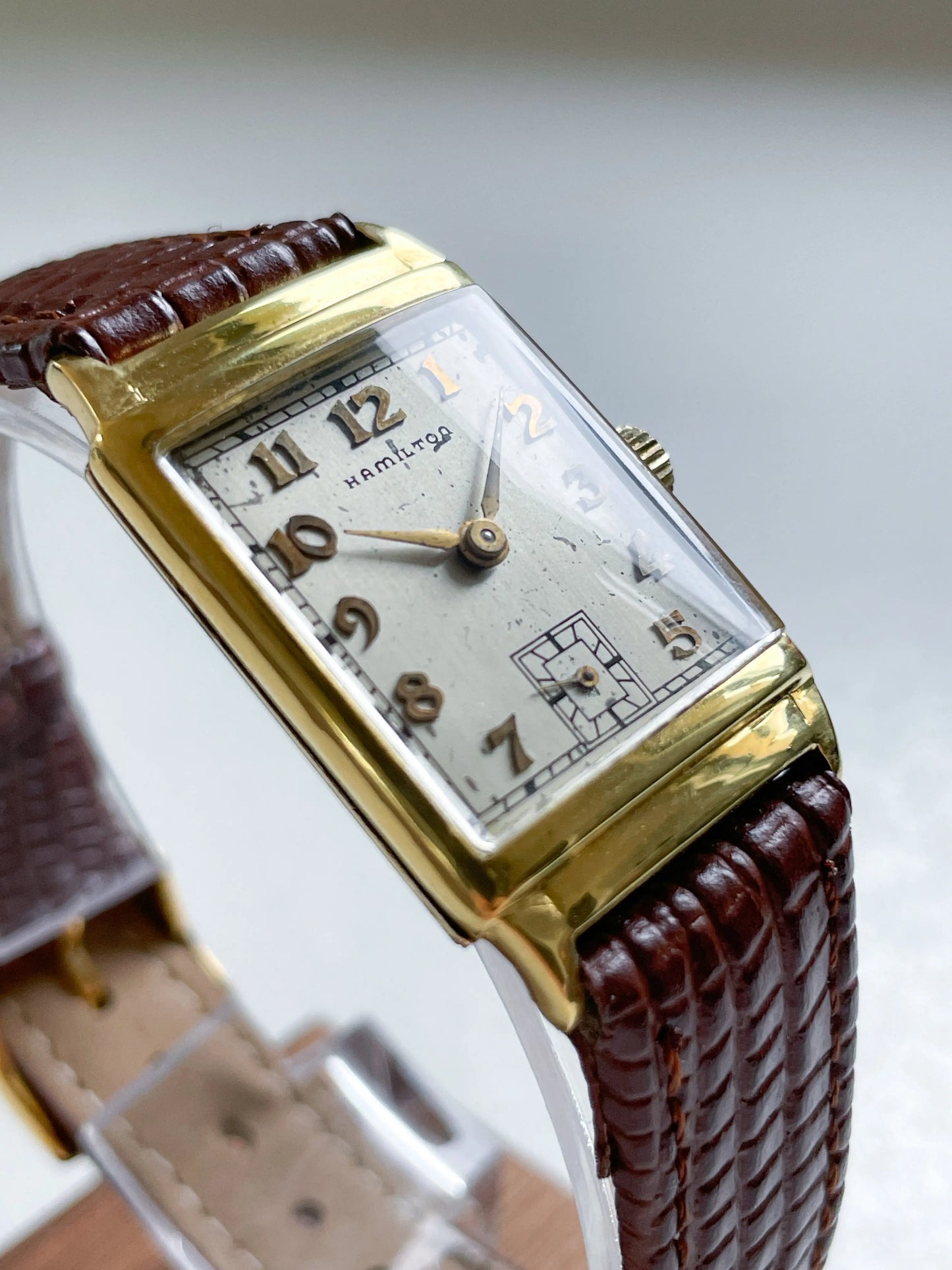 Hamilton Tank 14k Vintage - DropAndWatch