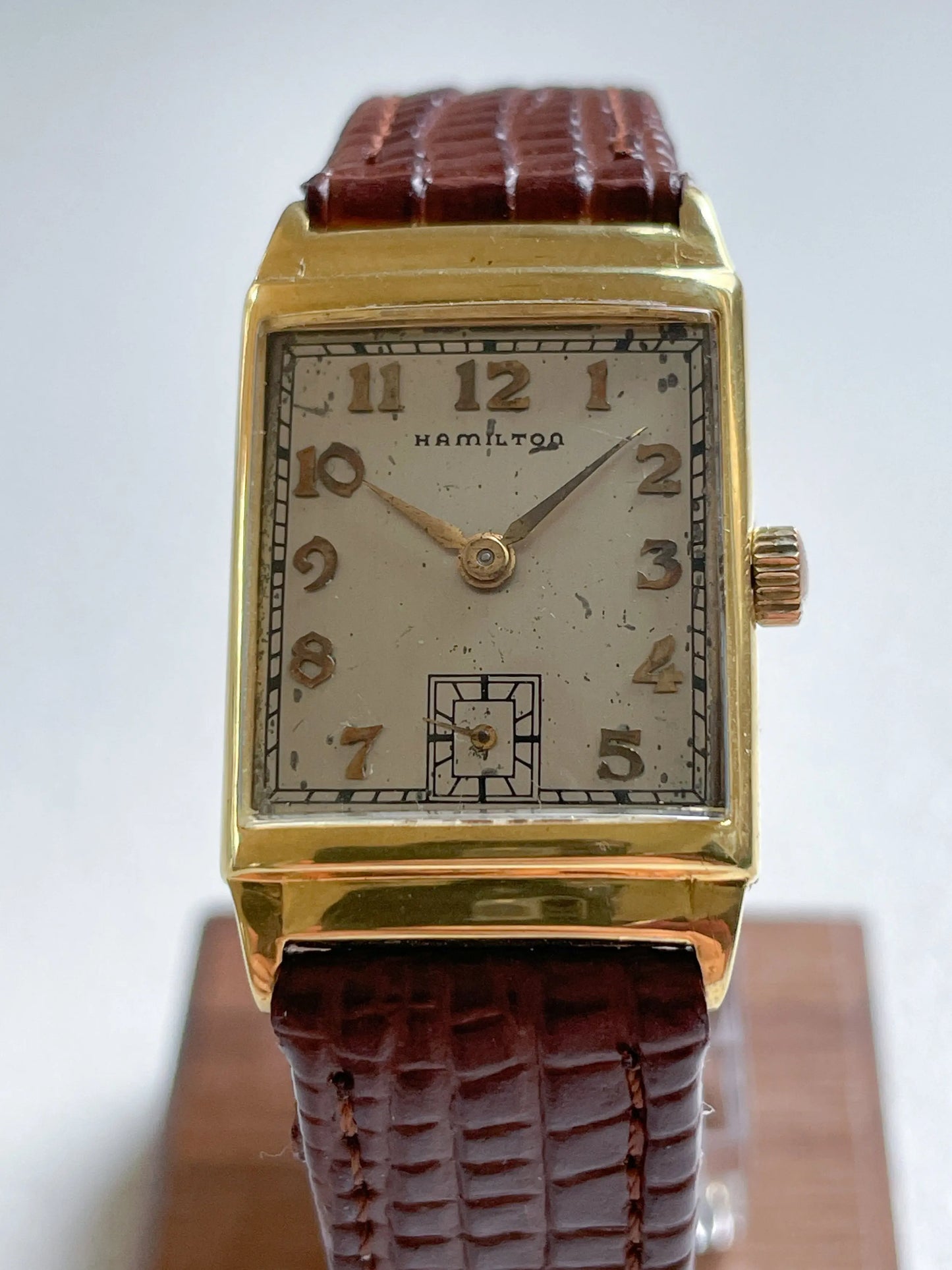 Hamilton Tank 14k Vintage - DropAndWatch