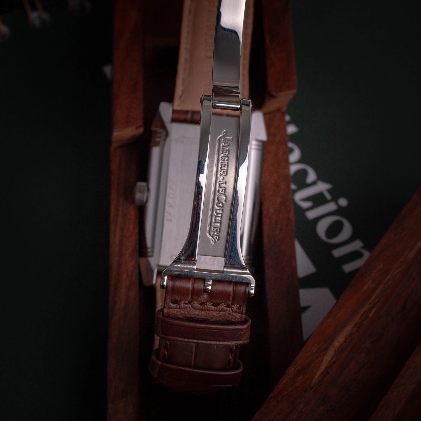 JAEGER LE COULTRE Reverso Grande Date Ref.3008420 - DropAndWatch