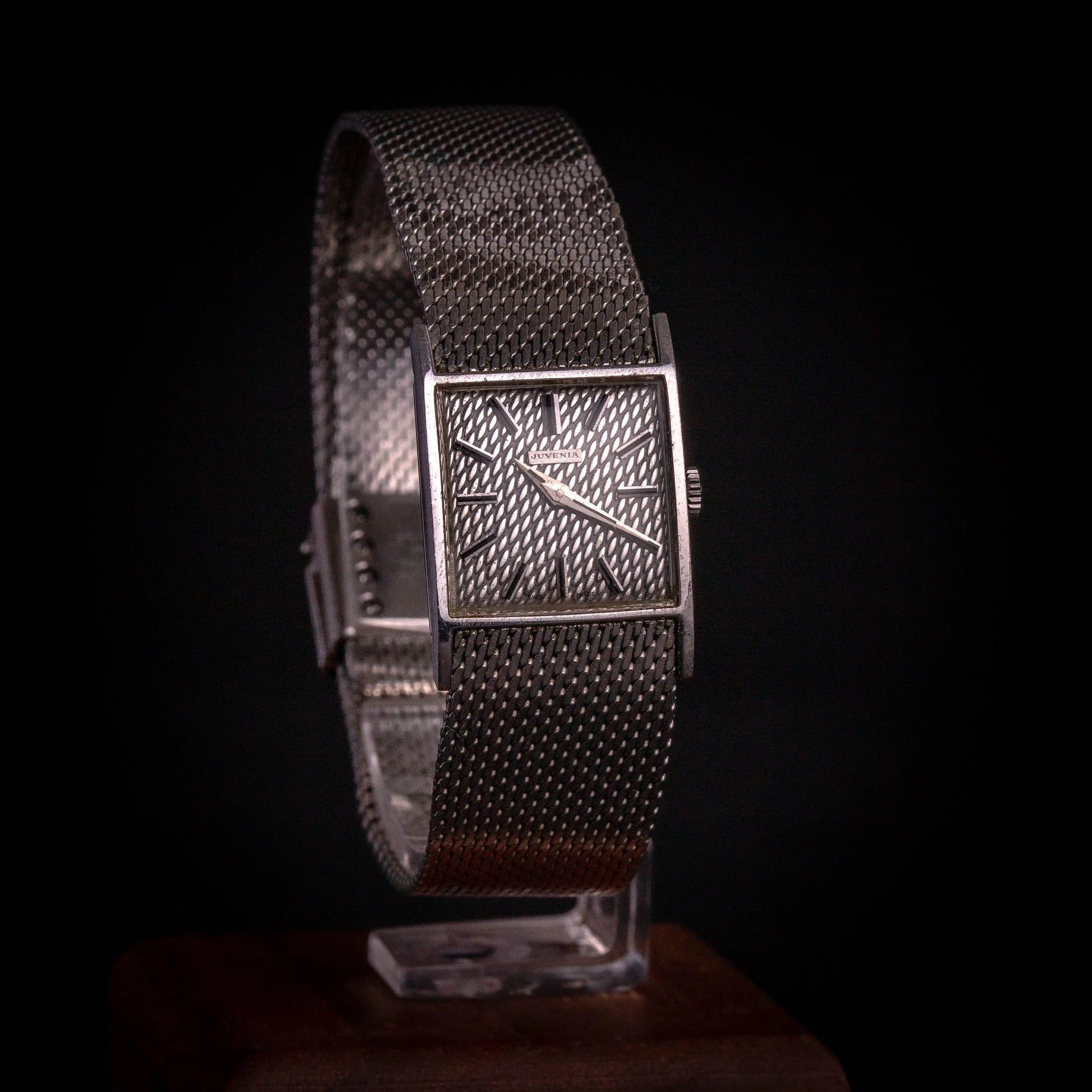 JUVENIA Vintage mécanique - DropAndWatch