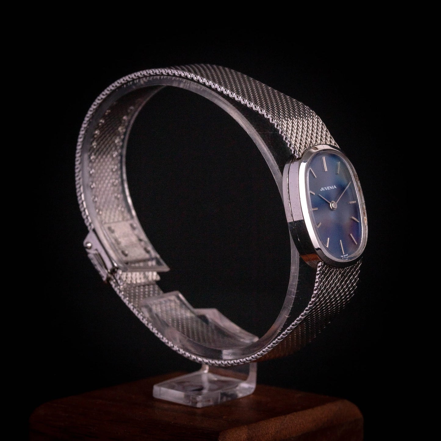 Juvenia Blue Dial Vintage - DropAndWatch