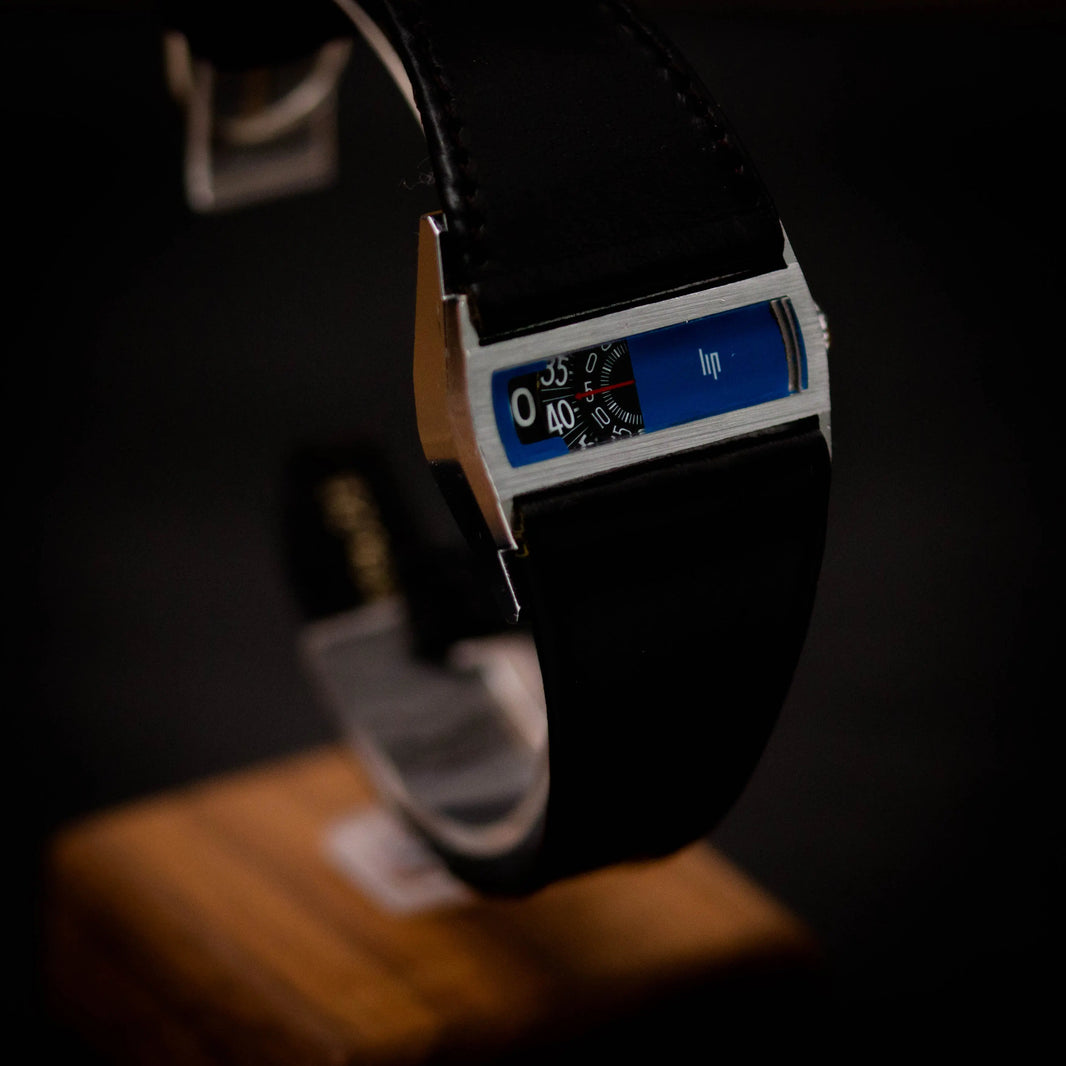 Montre LIP DIRECTIME Mécanique - À Réviser - Cadran Abîmé, Tiges Usées - Pièce Vintage à Restaurer