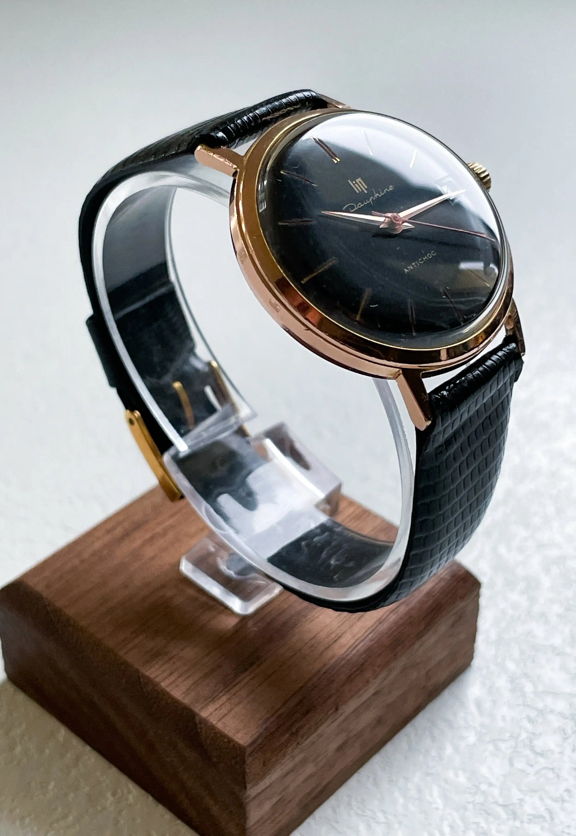 Montre vintage lip dauphine mécanique dorée bracelet racing - Montres & Bijoux Montre vintage lip dauphine mécanique dorée bracelet racing - Montres & Bijoux