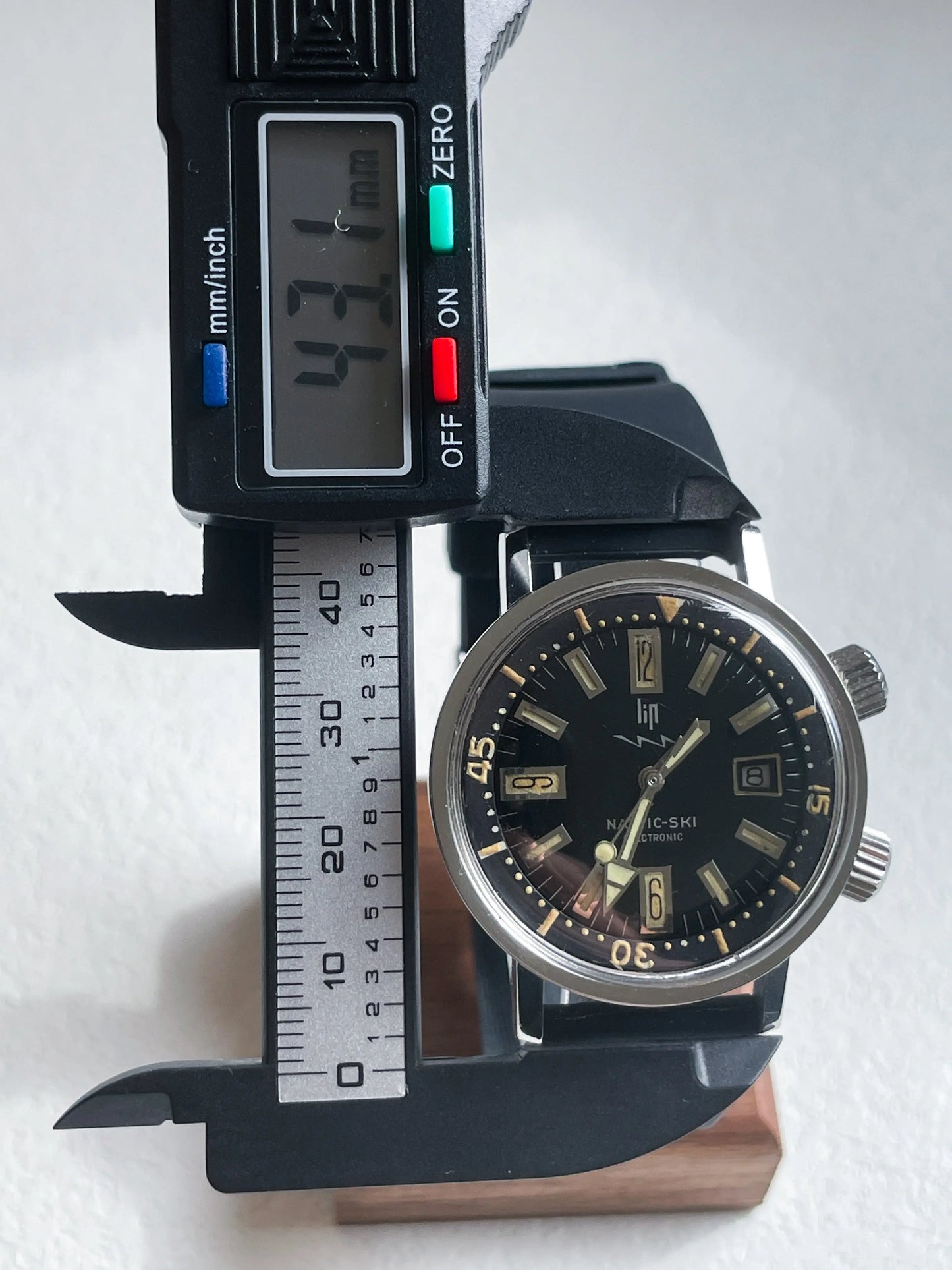 LIP Nautic Ski 1965 Pré-Production - DropAndWatch