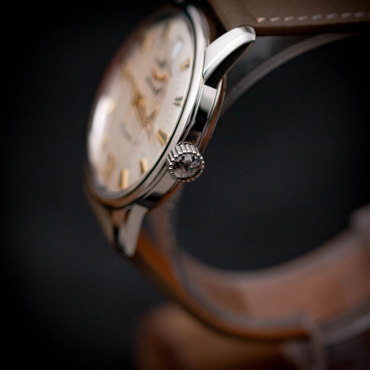 LONGINES Conquest Heritage Automatic L1.611.4 LONGINES