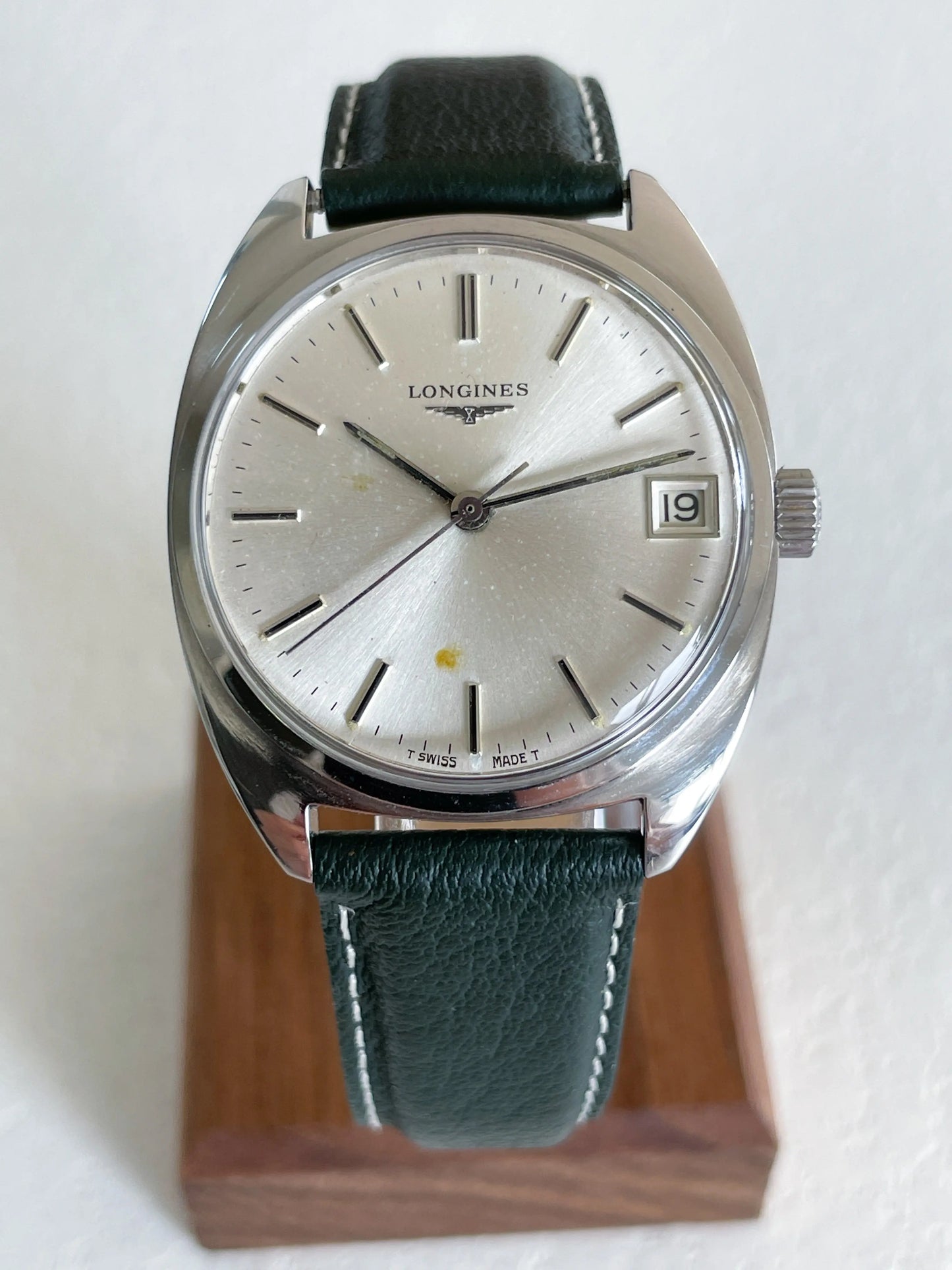 LONGINES Vintage 1588 C-Case LONGINES