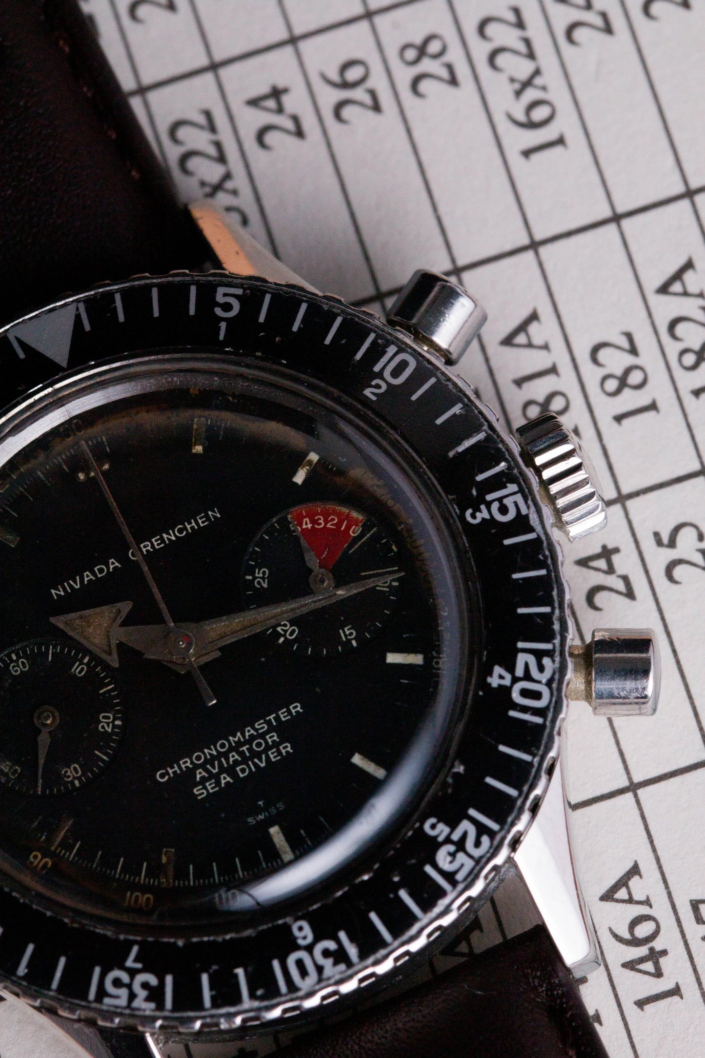 NIVADA GRENCHEN Chronomaster Aviator Sea Diver - 1581 M 8222