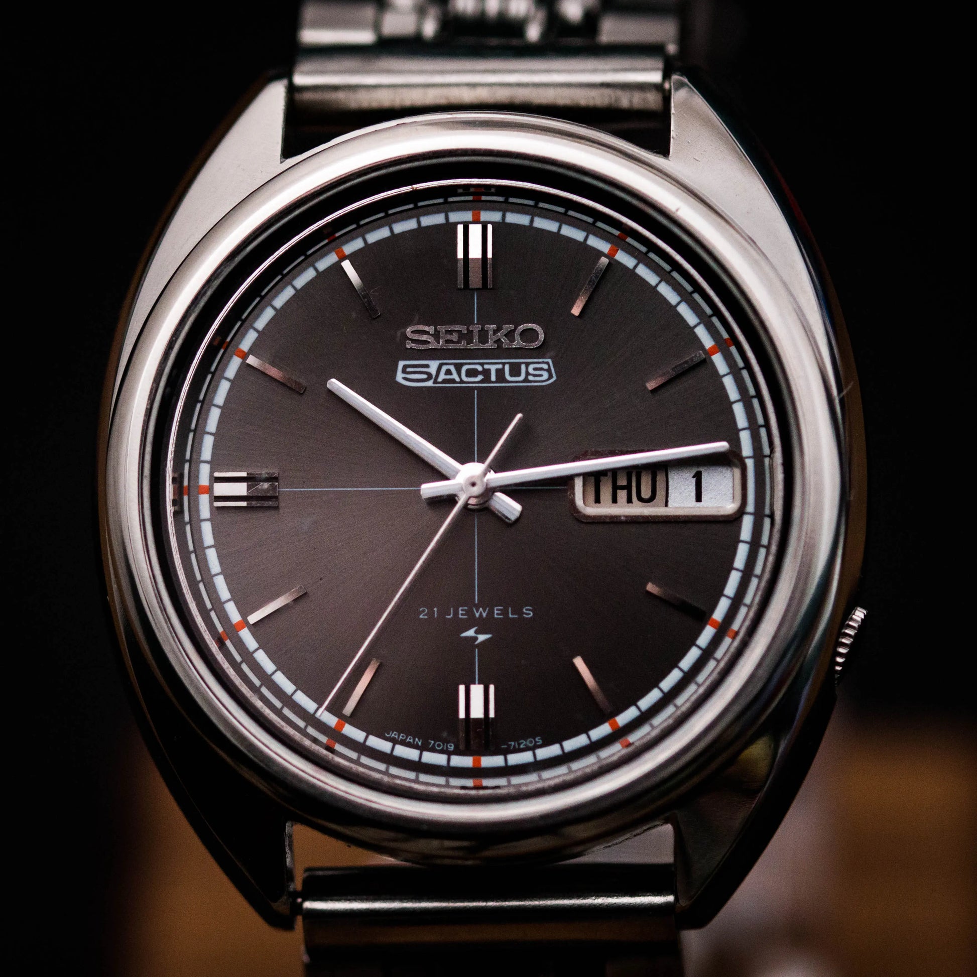 SEIKO 5 Actus CrossDial 7019-7070 SEIKO