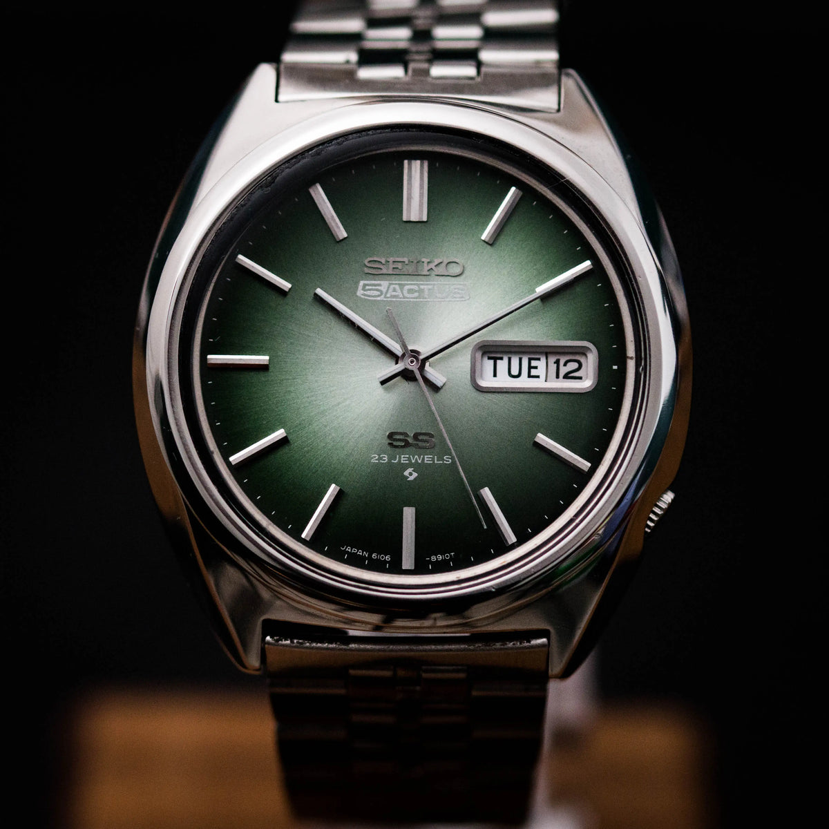 SEIKO 5 News SS 6106-8670 - DropAndWatch