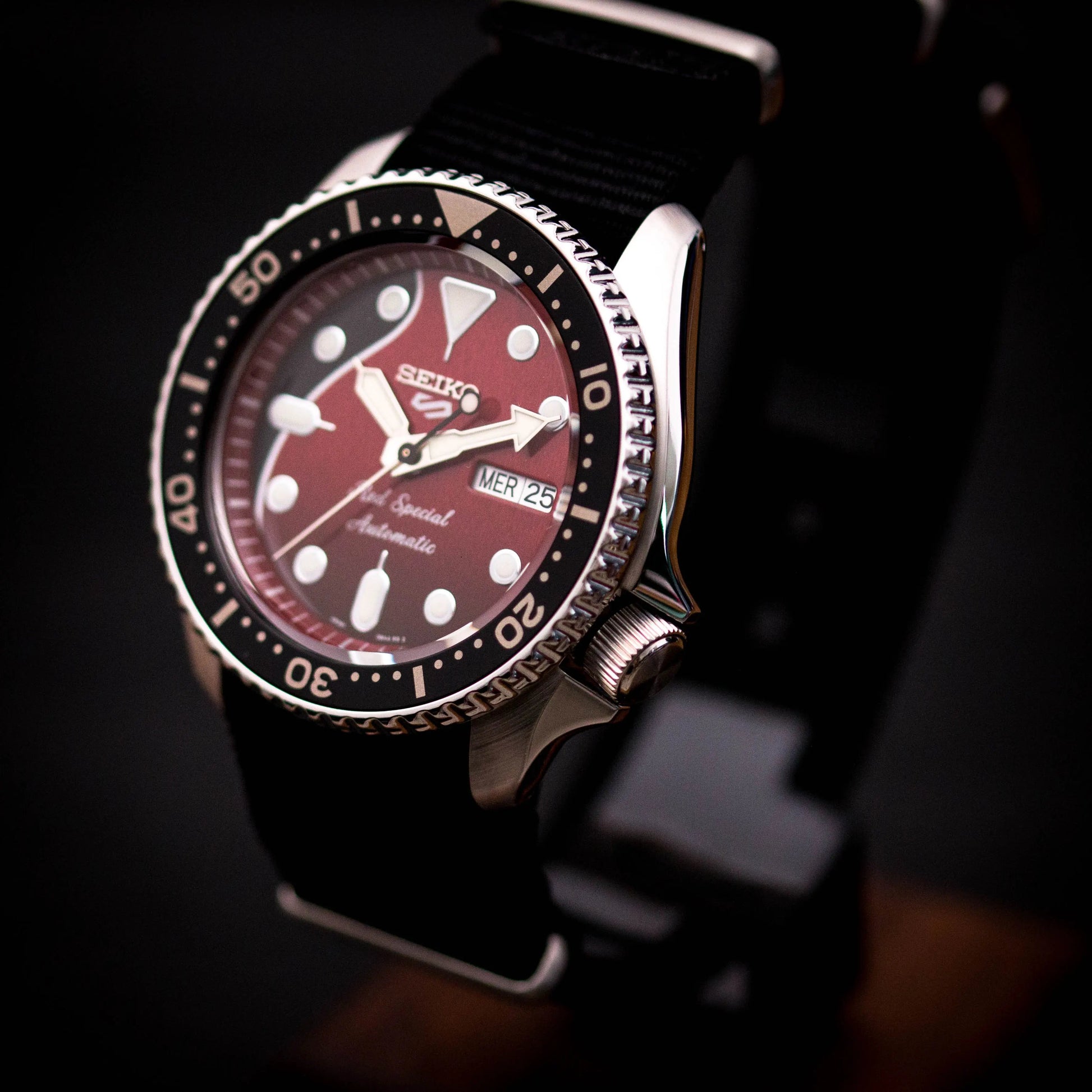 SEIKO 5 Brian May Edition SRPE83K1 - Full Set SEIKO