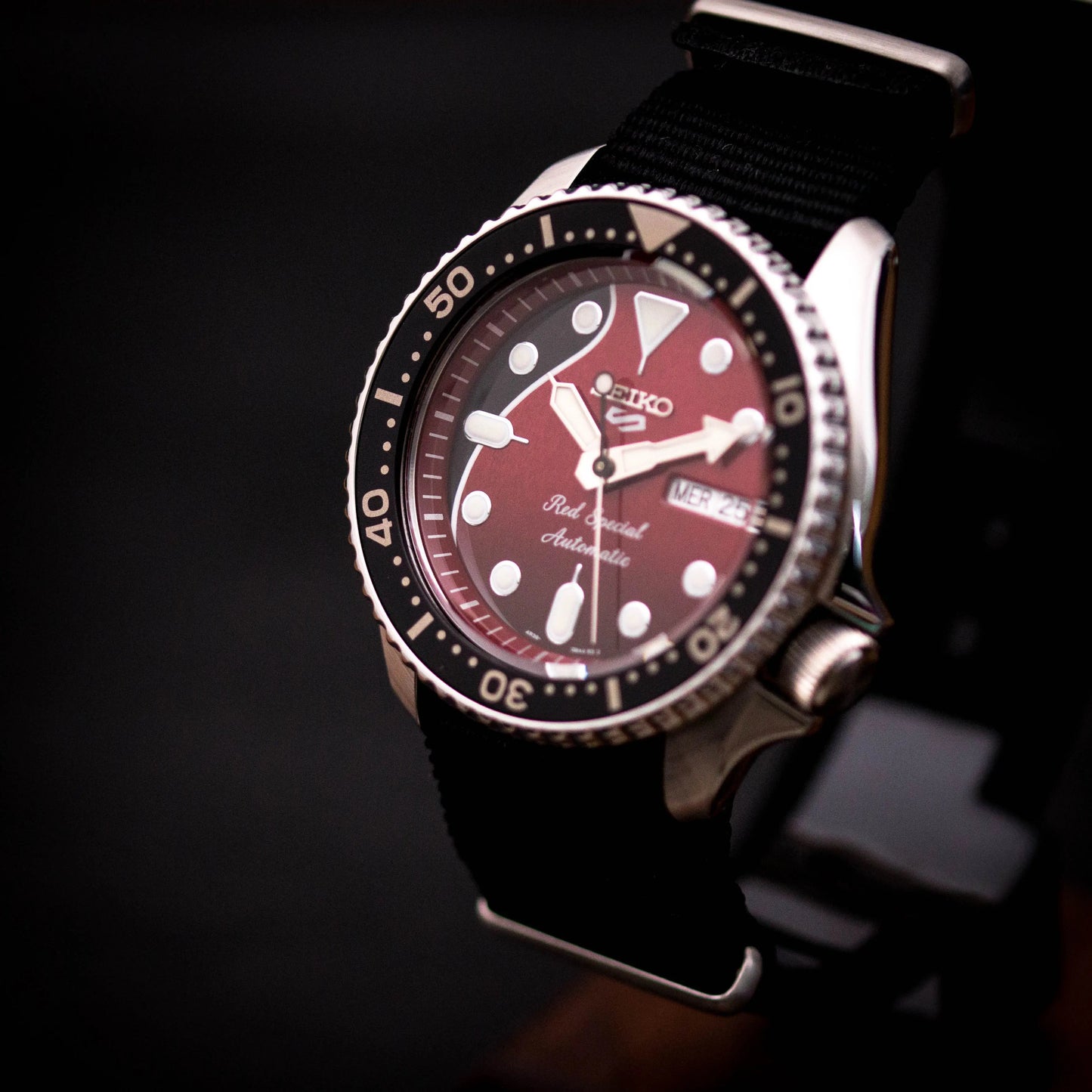 SEIKO 5 Brian May Edition SRPE83K1 - Full Set SEIKO