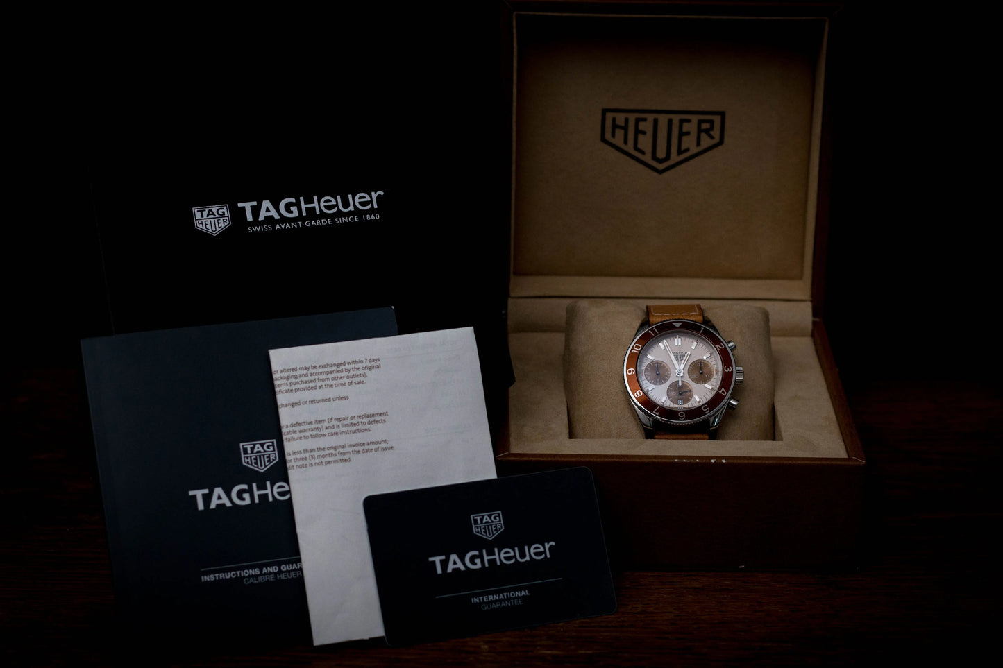 TAG HEUER Autavia UAE - Edition Limitée TAG HEUER