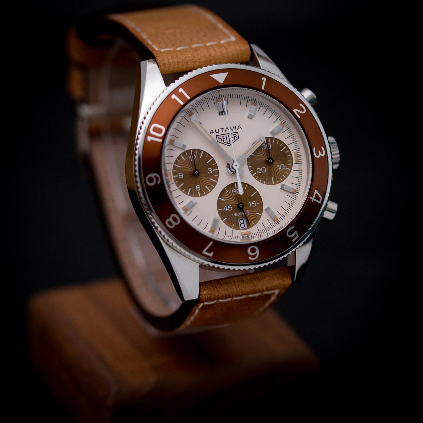 TAG HEUER Autavia UAE - Edition Limitée TAG HEUER