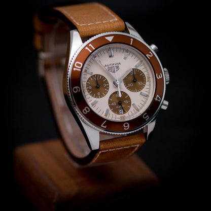 TAG HEUER Autavia UAE - Edition Limitée TAG HEUER