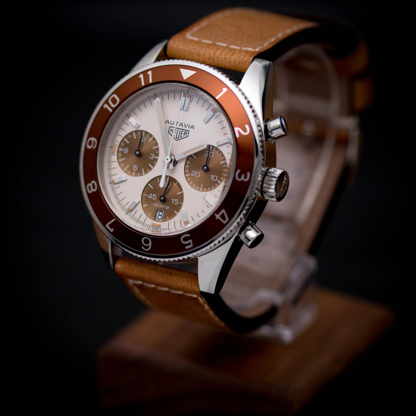 TAG HEUER Autavia UAE - Edition Limitée TAG HEUER