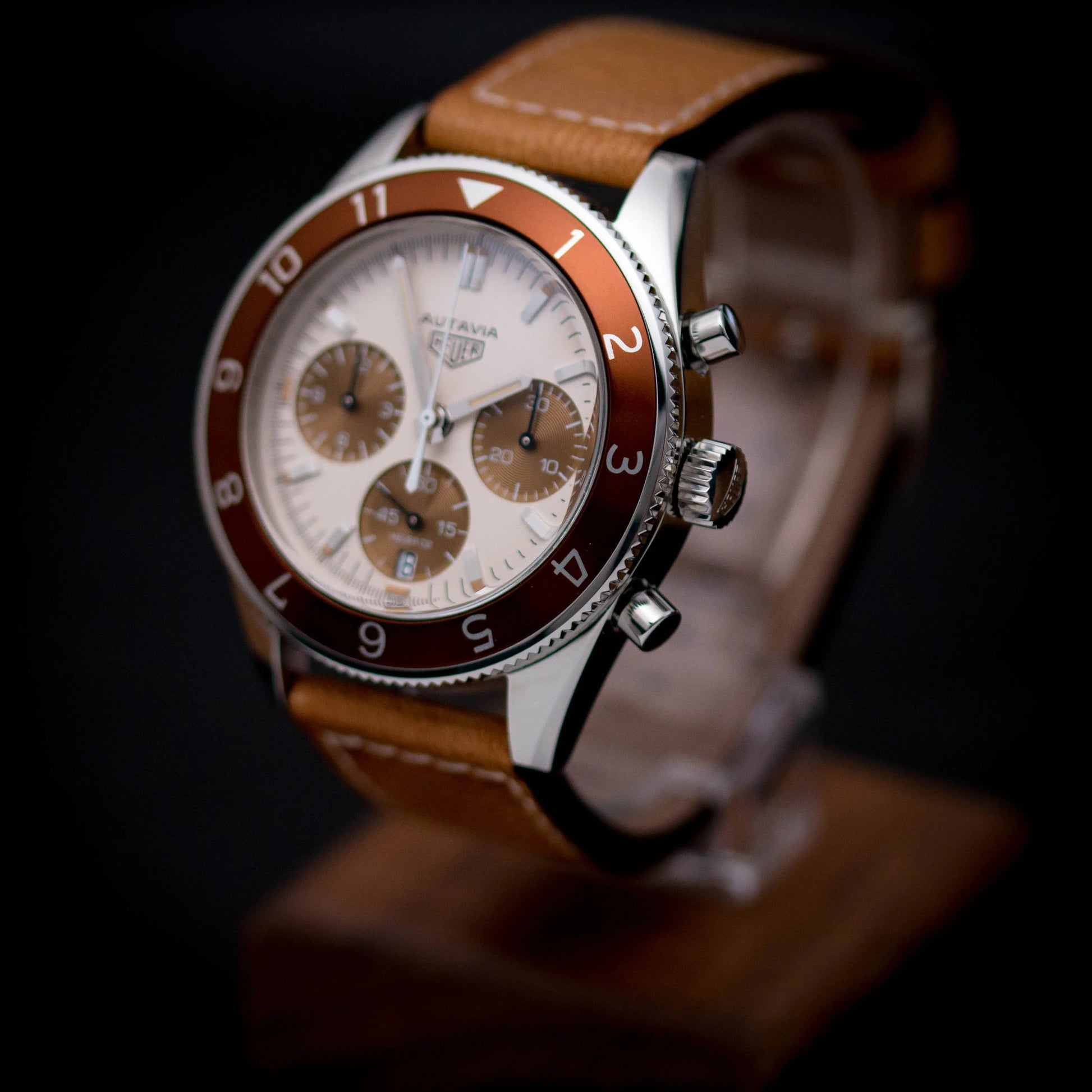 TAG HEUER Autavia UAE - Edition Limitée TAG HEUER