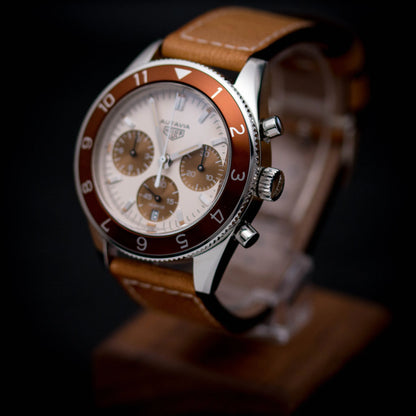 TAG HEUER Autavia UAE - Edition Limitée TAG HEUER