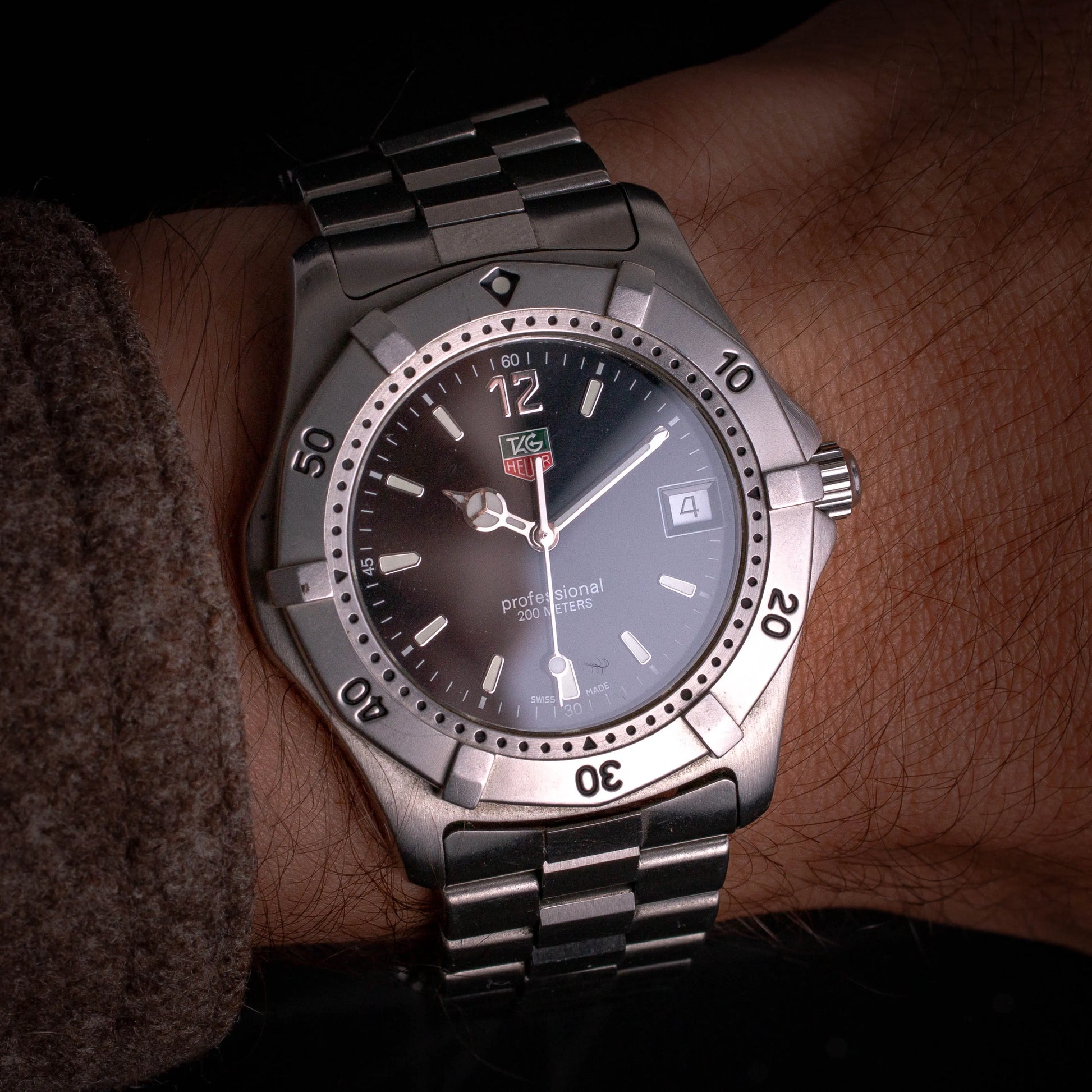 TAG HEUER Professional 200M WK1110-0 - DropAndWatch