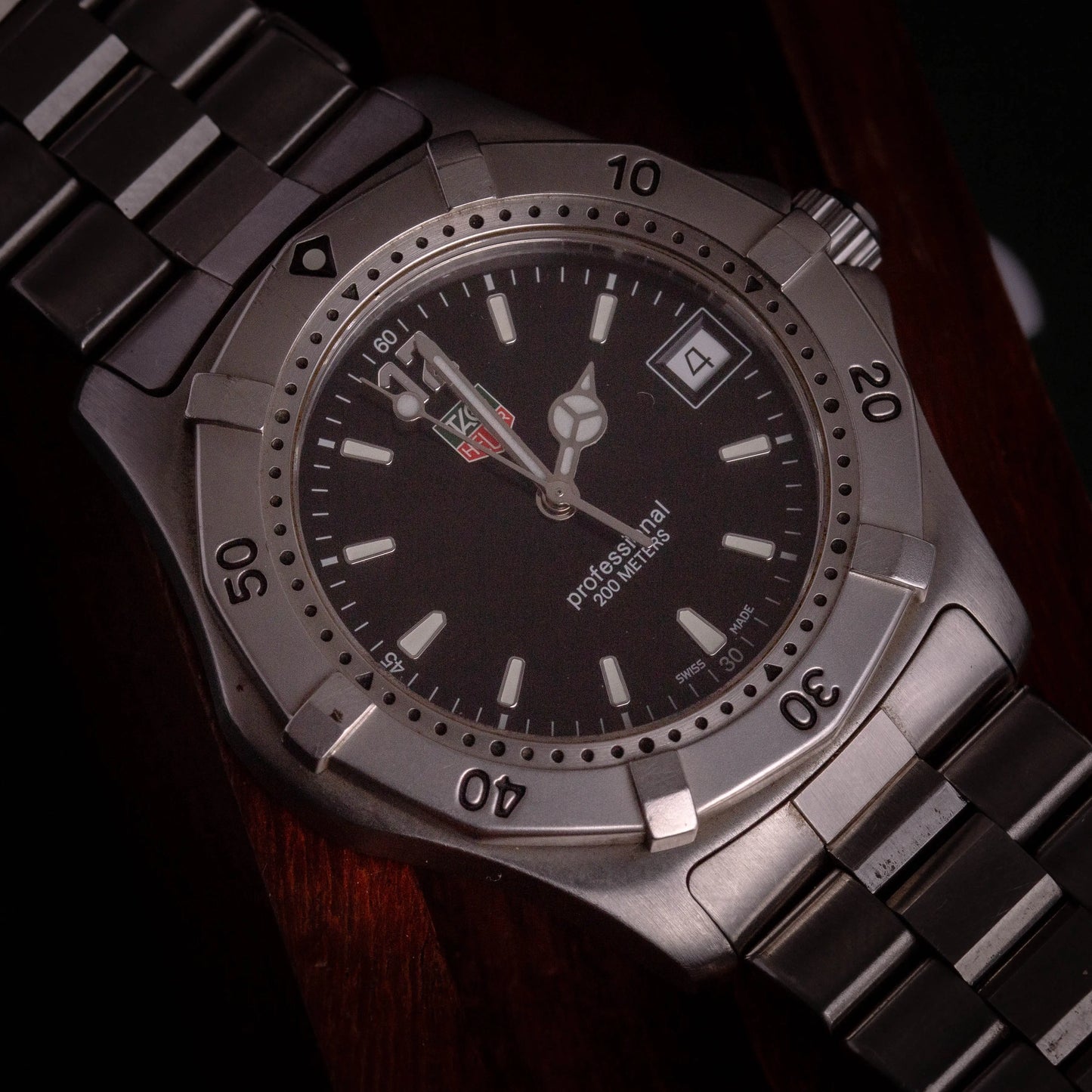 TAG HEUER Professional 200M WK1110-0 - DropAndWatch