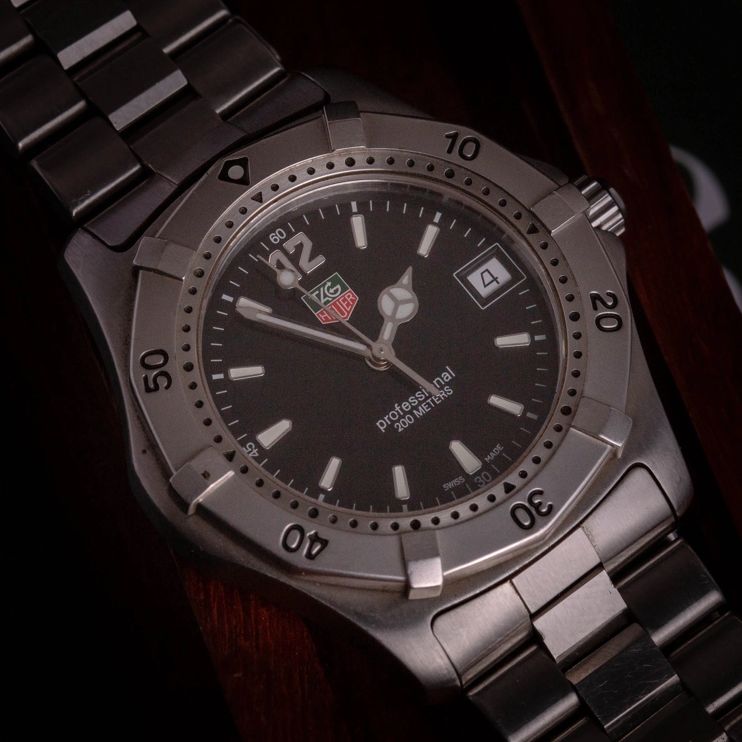 TAG HEUER Professional 200M WK1110-0 - DropAndWatch